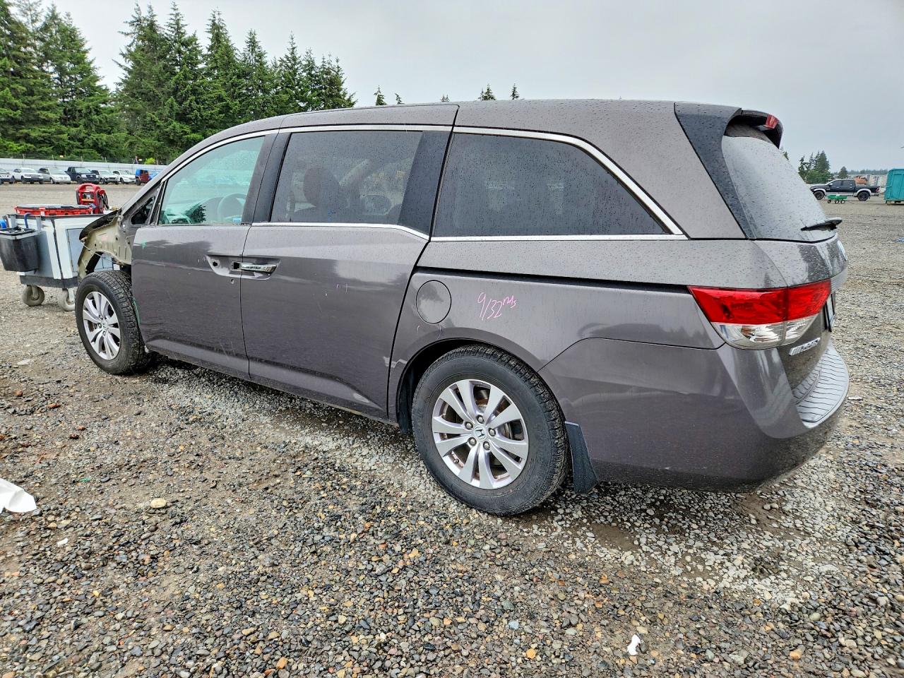 2016 Honda Odyssey Se Gray vin: 5FNRL5H38GB078581
