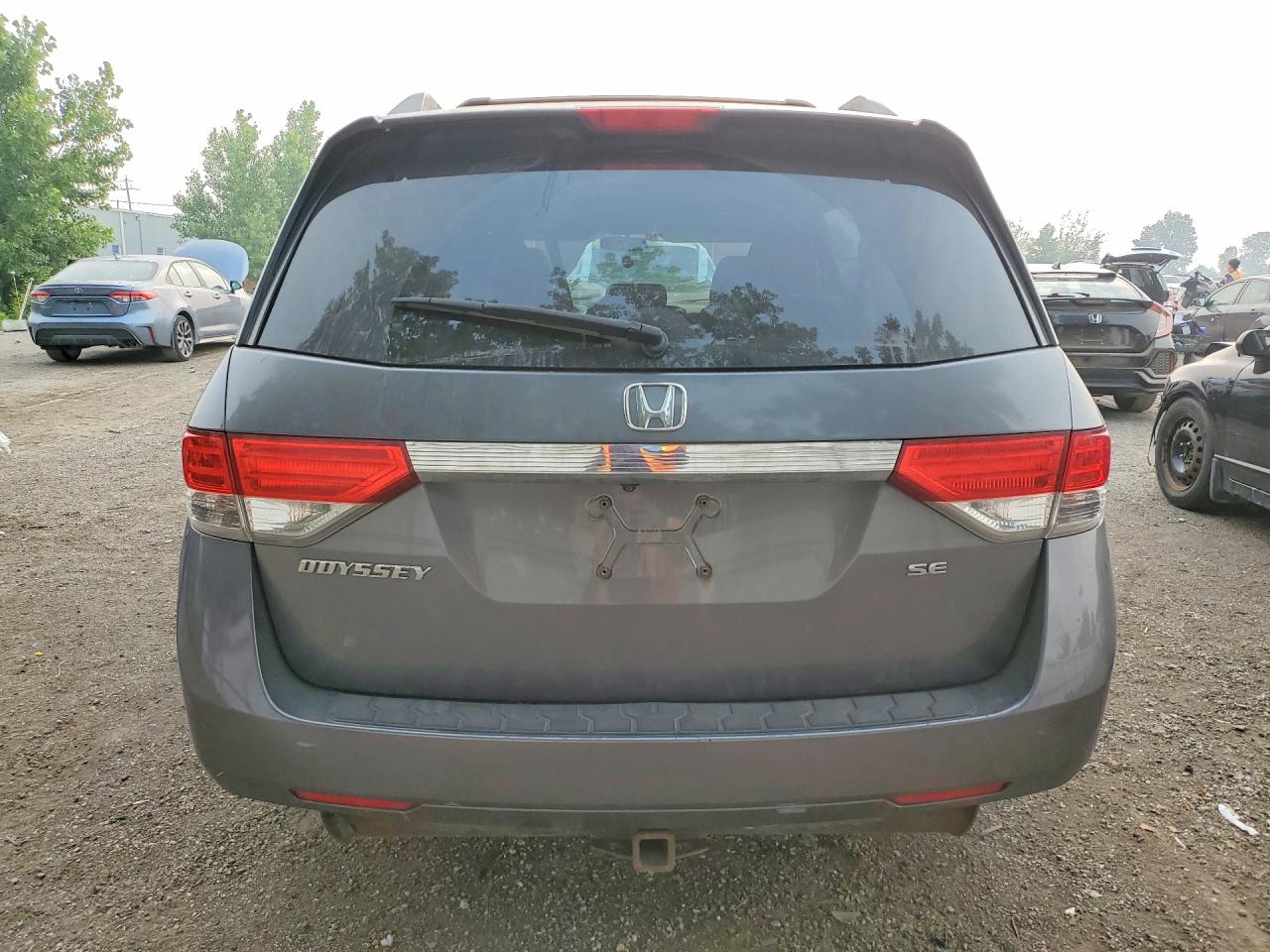 2014 Honda Odyssey Se Gray vin: 5FNRL5H3XEB504705