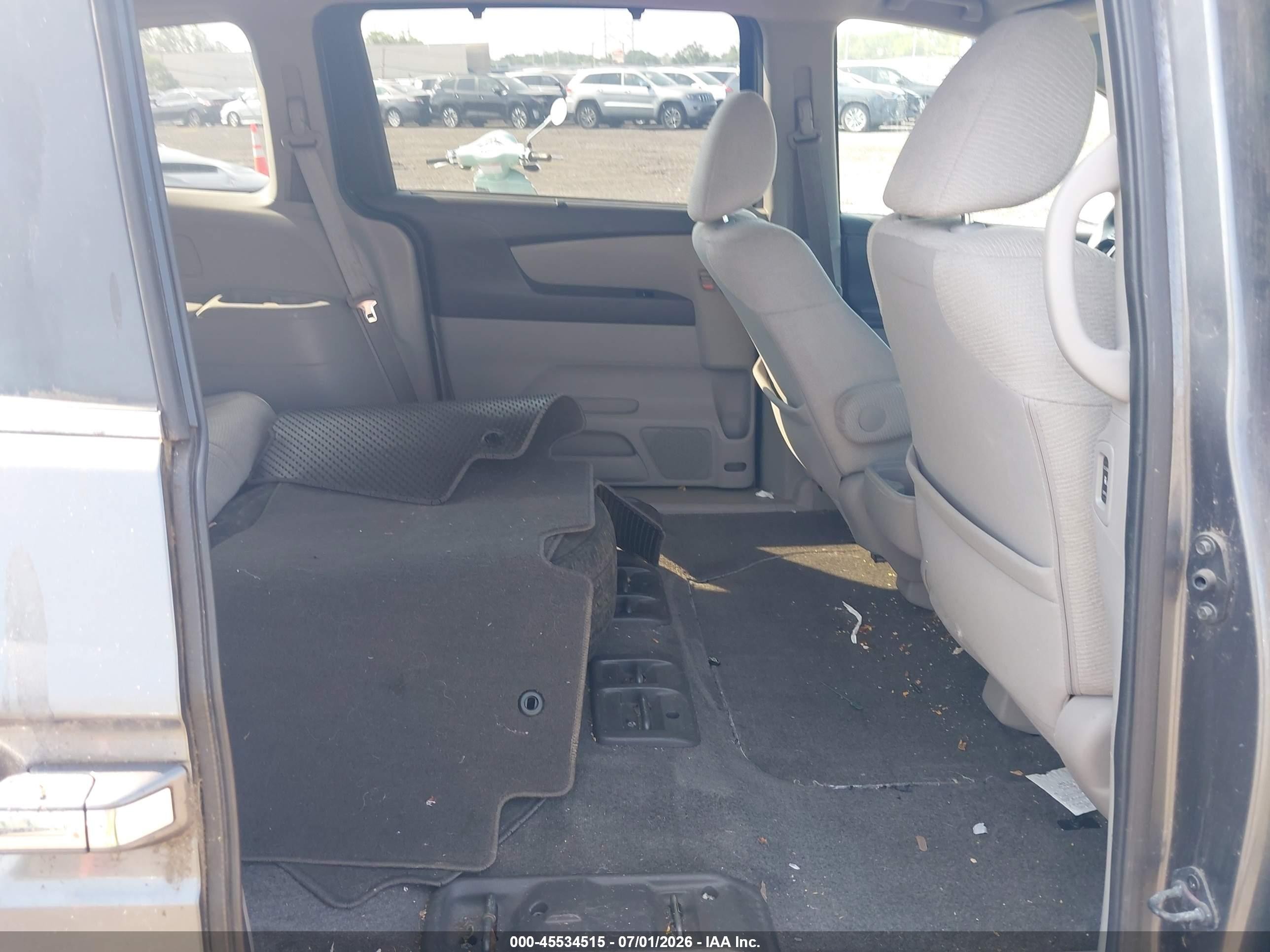 2011 Honda Odyssey Ex Gray vin: 5FNRL5H40BB003956
