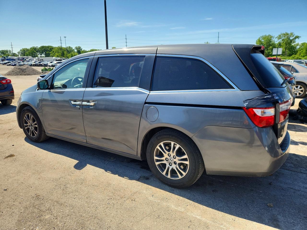 2011 Honda Odyssey Ex Gray vin: 5FNRL5H40BB025505