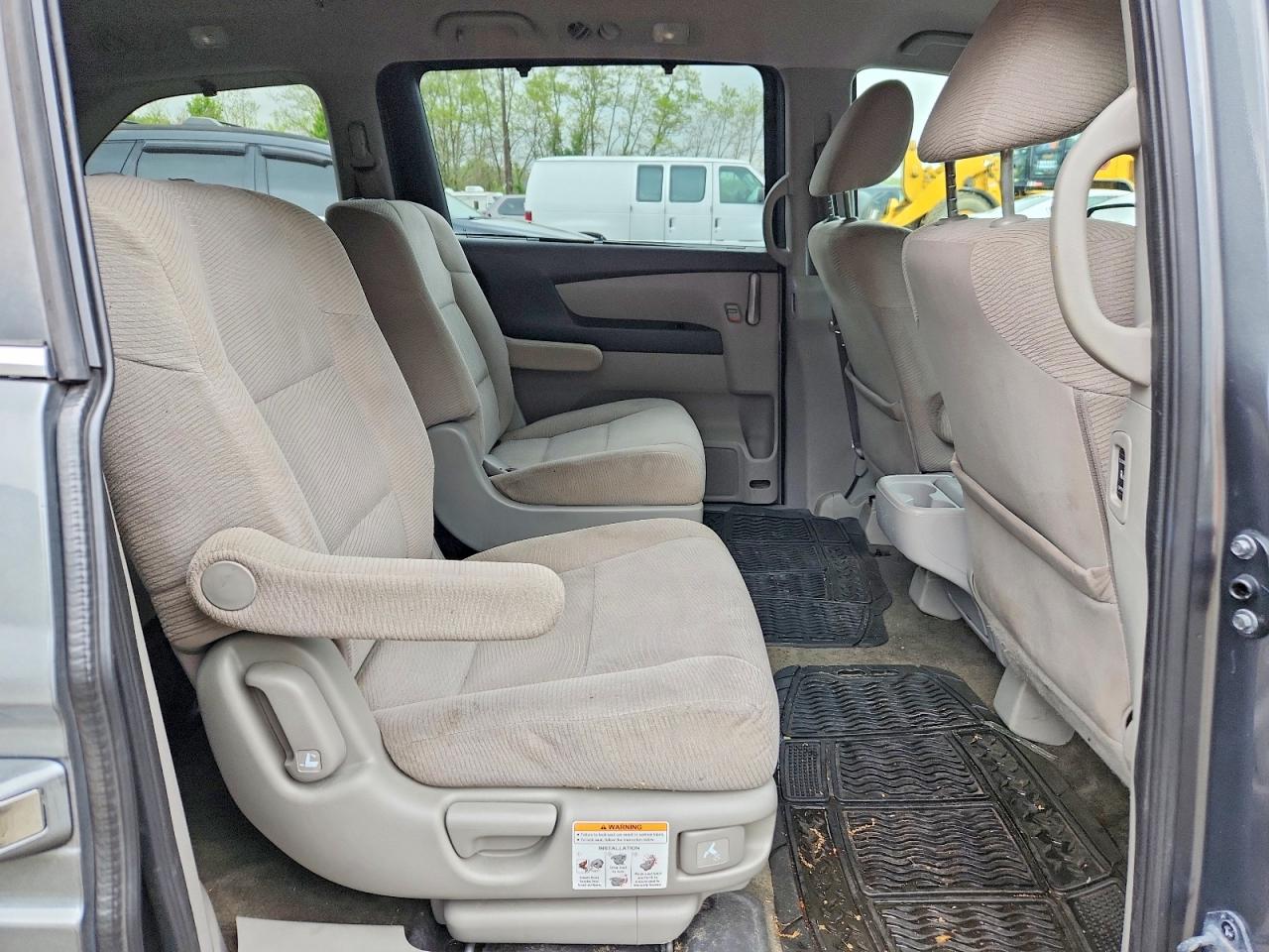 2011 Honda Odyssey Ex Gray vin: 5FNRL5H40BB061954