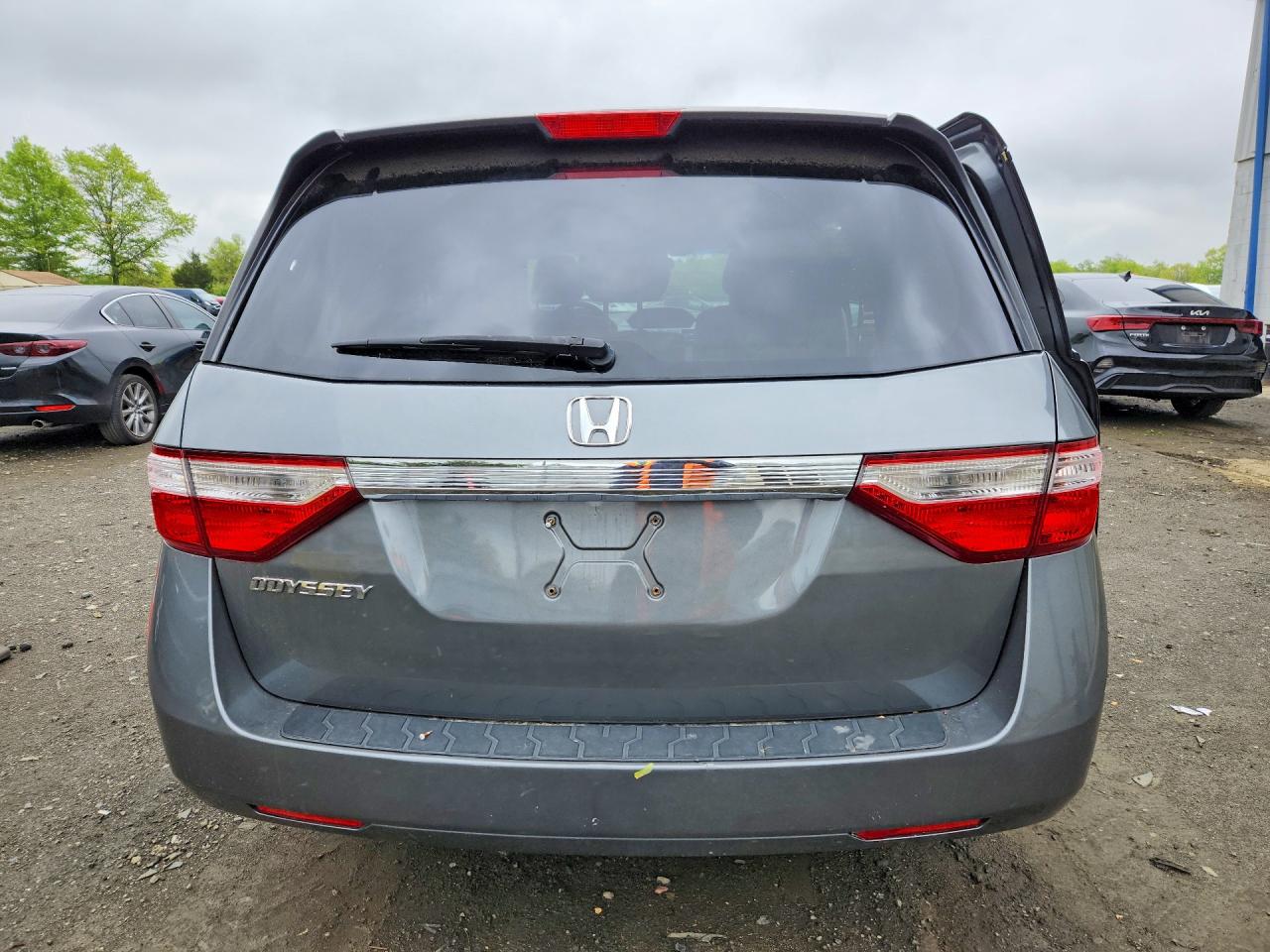 2011 Honda Odyssey Ex Gray vin: 5FNRL5H40BB061954