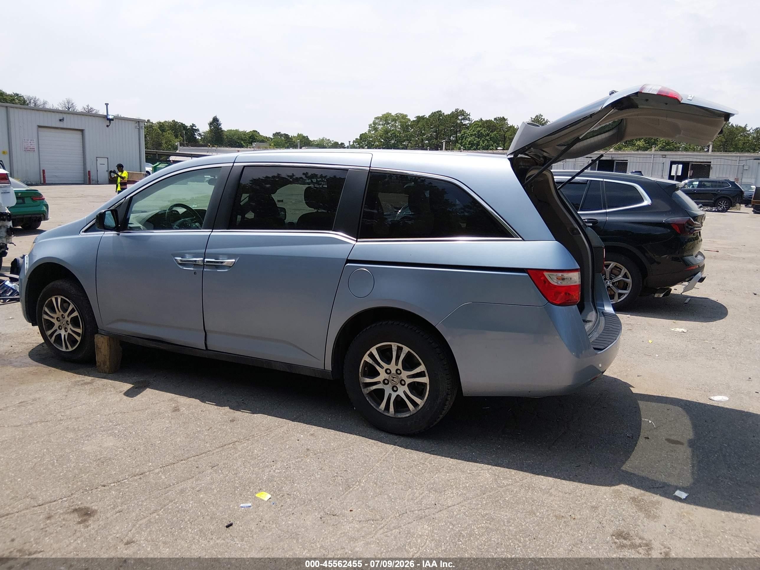 2011 Honda Odyssey Ex Blue vin: 5FNRL5H40BB075398