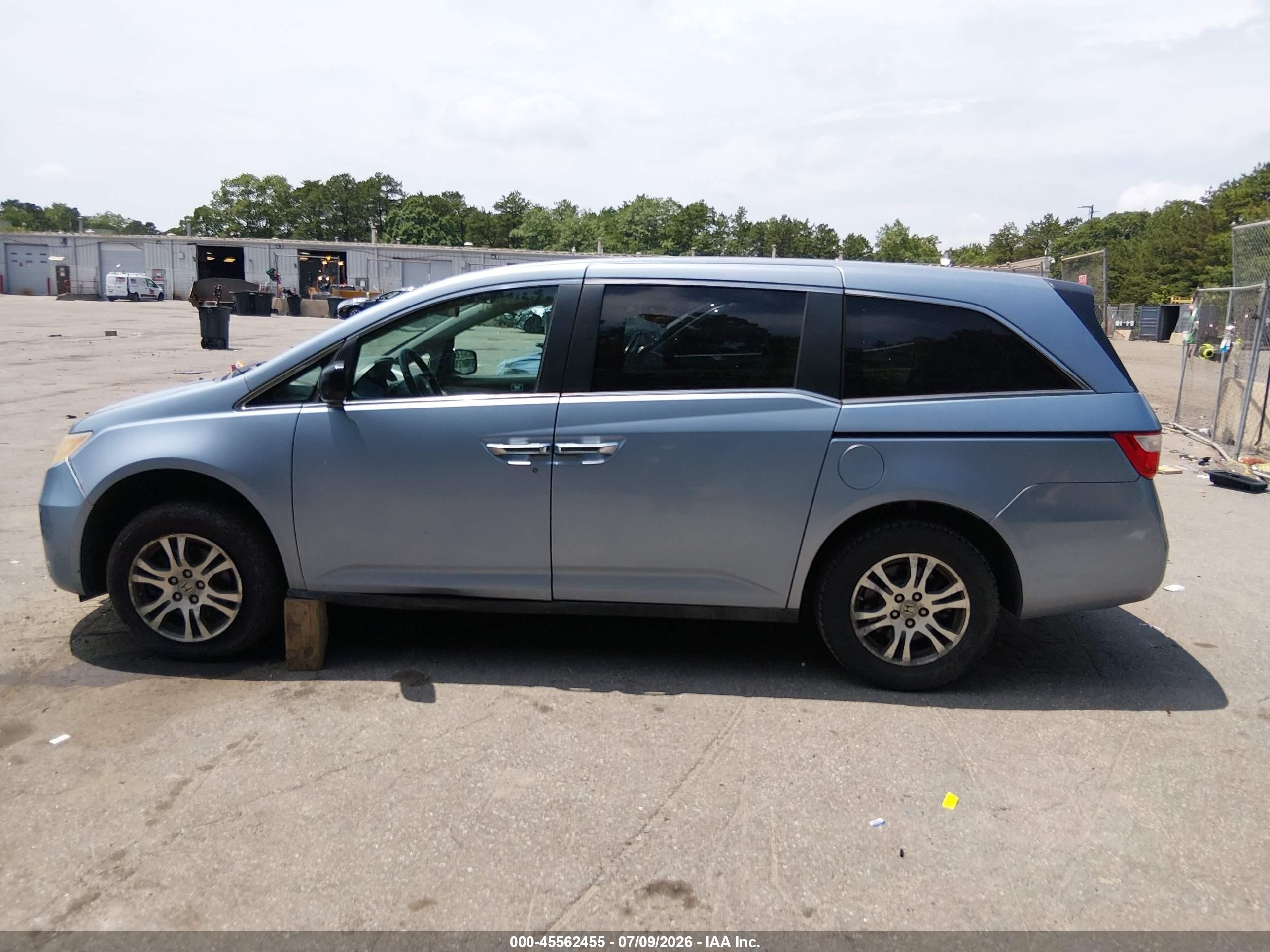 2011 Honda Odyssey Ex Blue vin: 5FNRL5H40BB075398