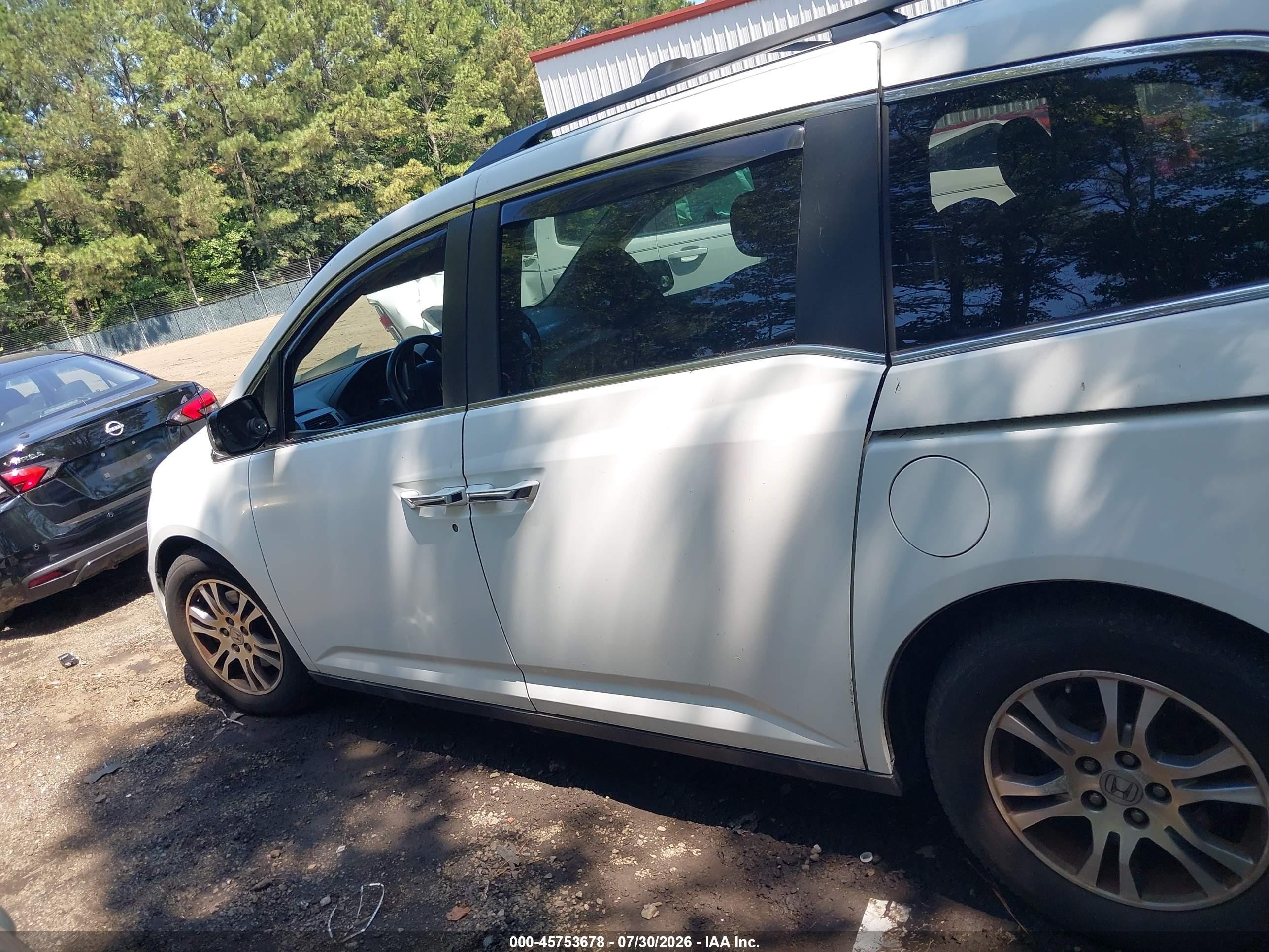 2012 Honda Odyssey Ex White vin: 5FNRL5H40CB042662