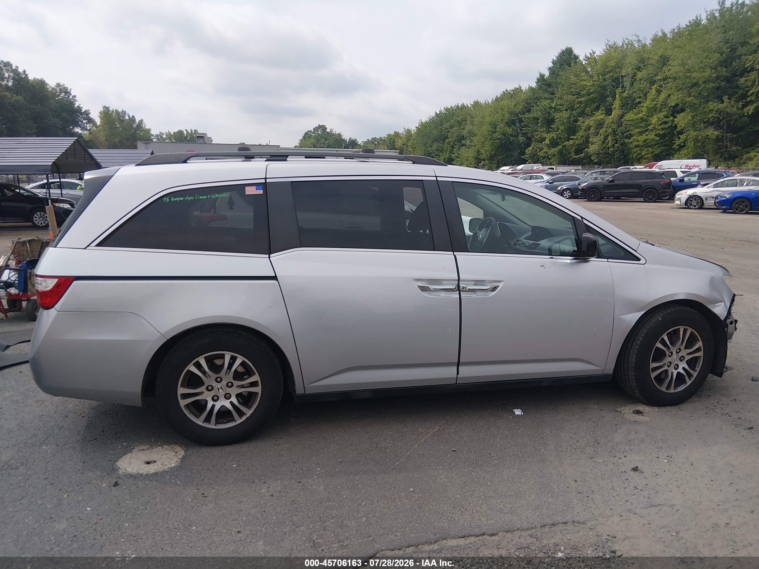 2013 Honda Odyssey Ex Silver vin: 5FNRL5H40DB044770