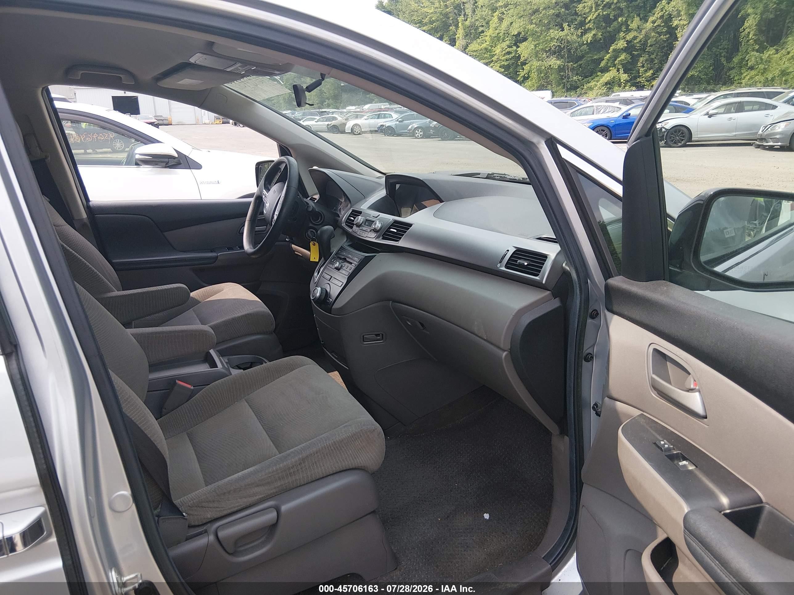 2013 Honda Odyssey Ex Silver vin: 5FNRL5H40DB044770