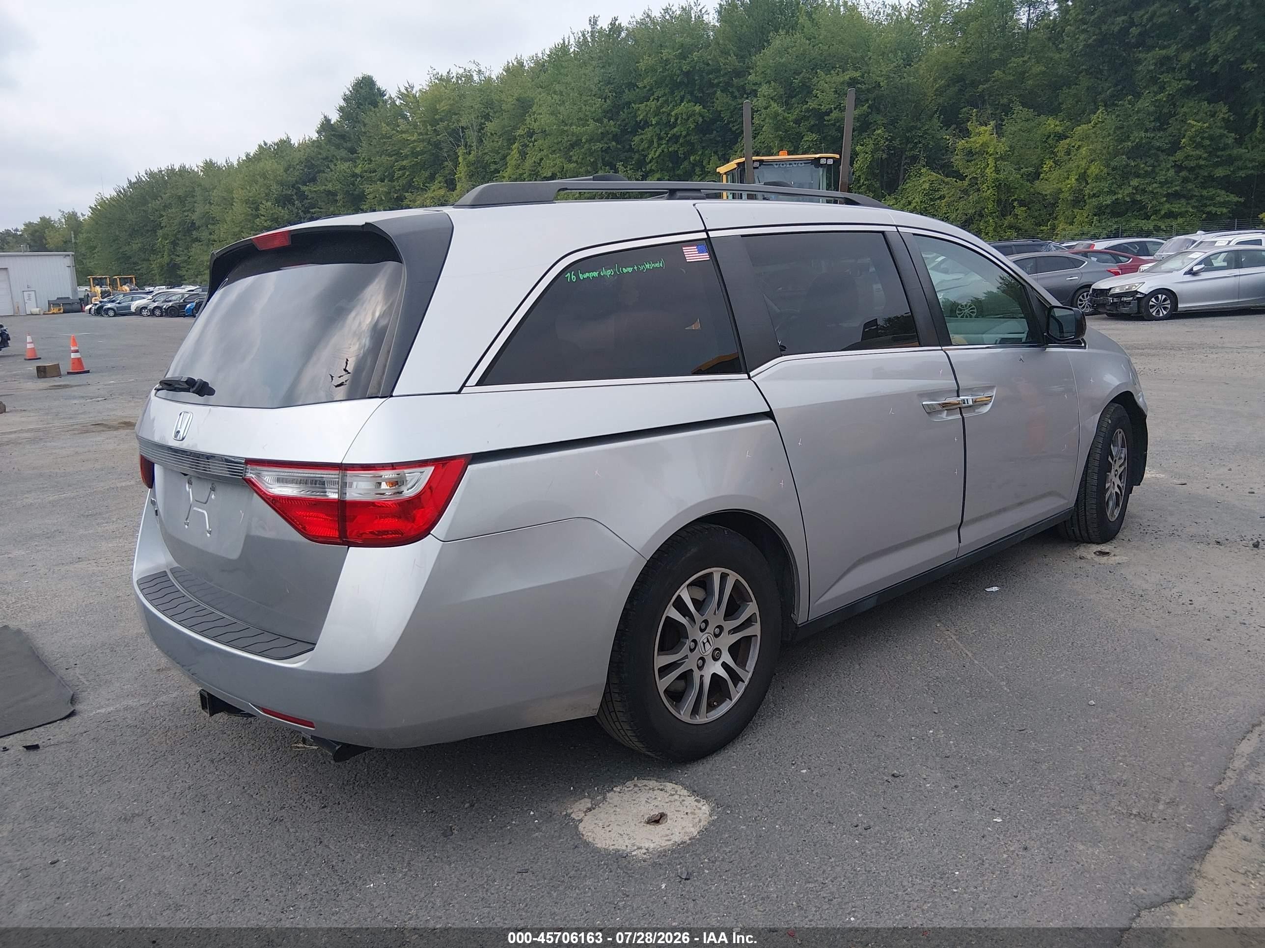 2013 Honda Odyssey Ex Silver vin: 5FNRL5H40DB044770