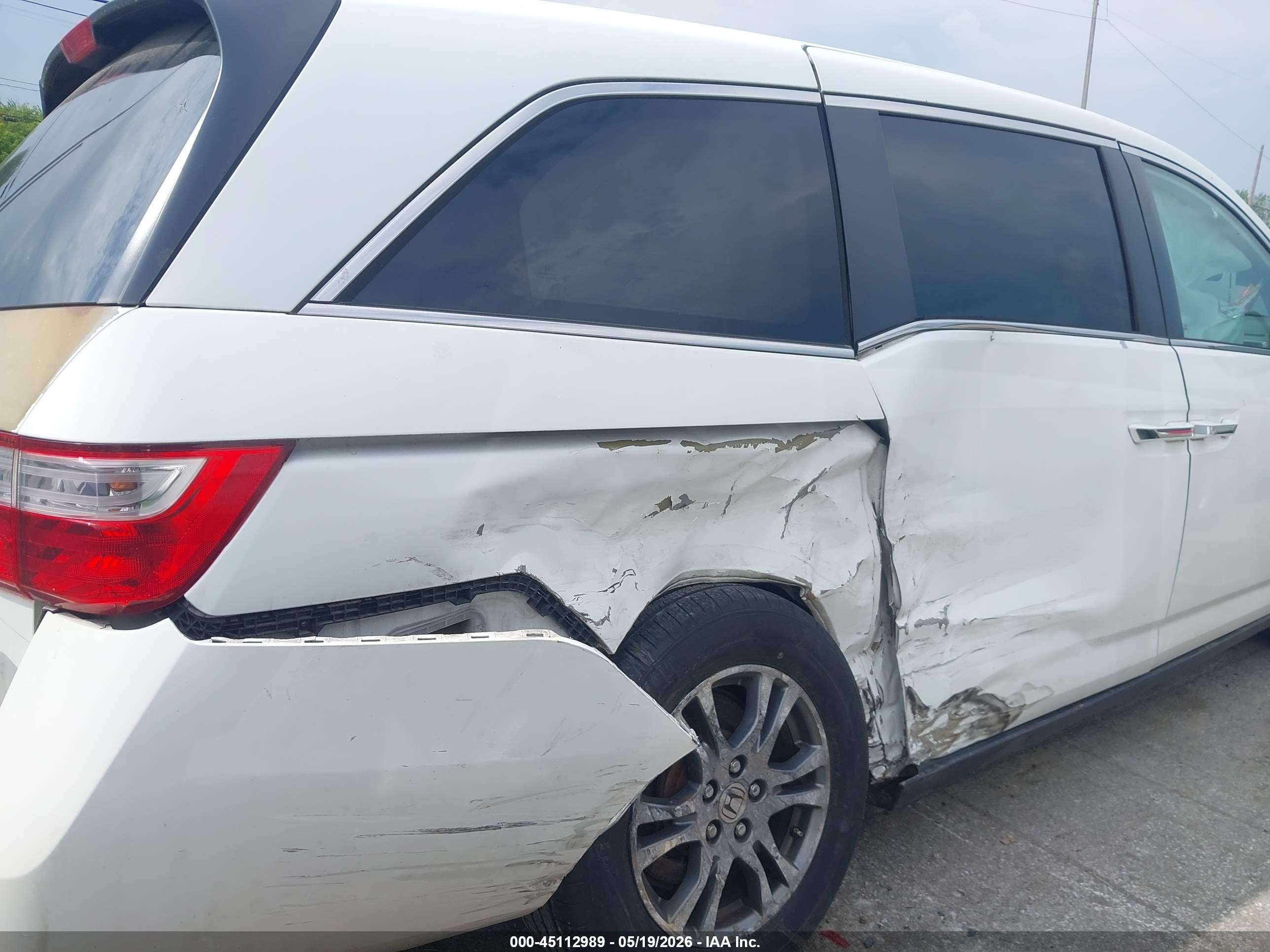 2013 Honda Odyssey Ex White vin: 5FNRL5H40DB079499