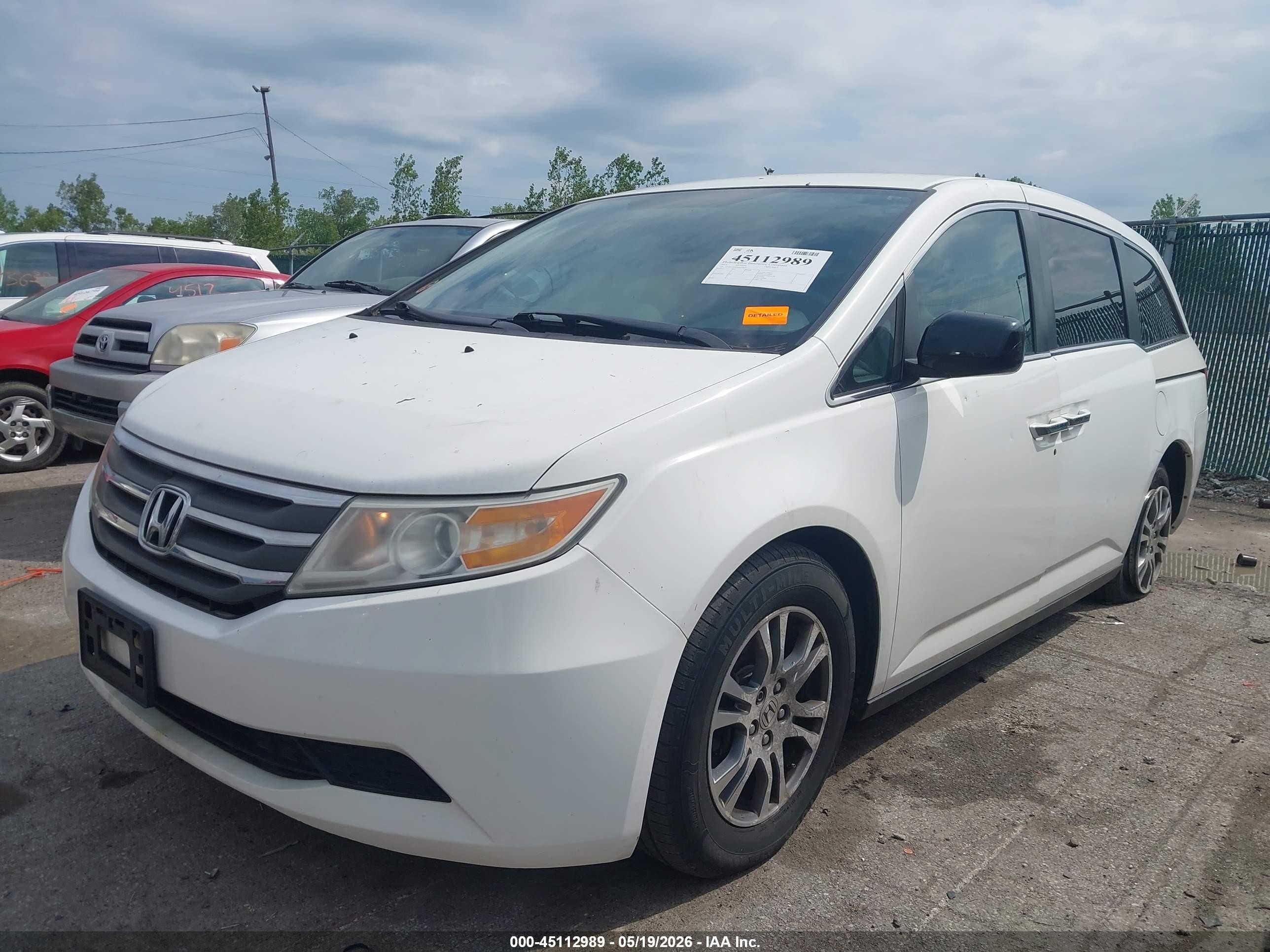2013 Honda Odyssey Ex White vin: 5FNRL5H40DB079499