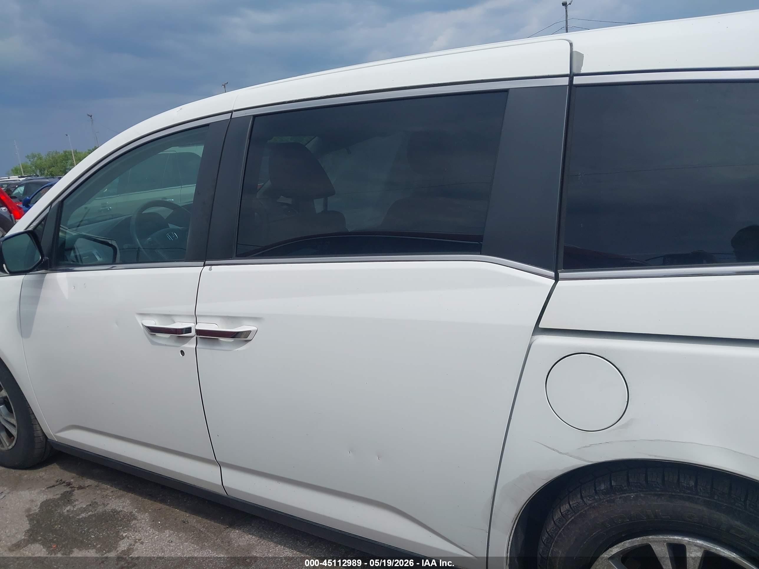 2013 Honda Odyssey Ex White vin: 5FNRL5H40DB079499