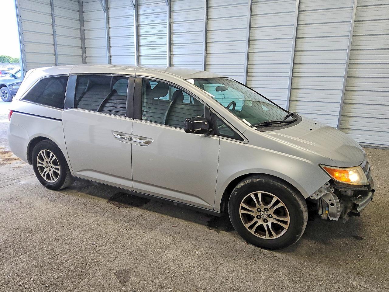 2013 Honda Odyssey Ex Gray vin: 5FNRL5H40DB089790