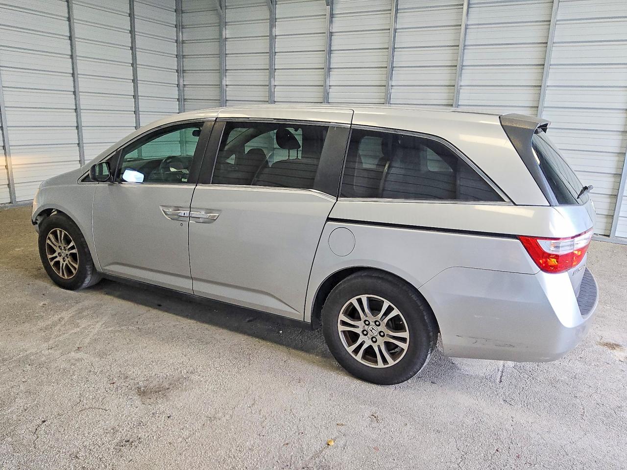 2013 Honda Odyssey Ex Gray vin: 5FNRL5H40DB089790
