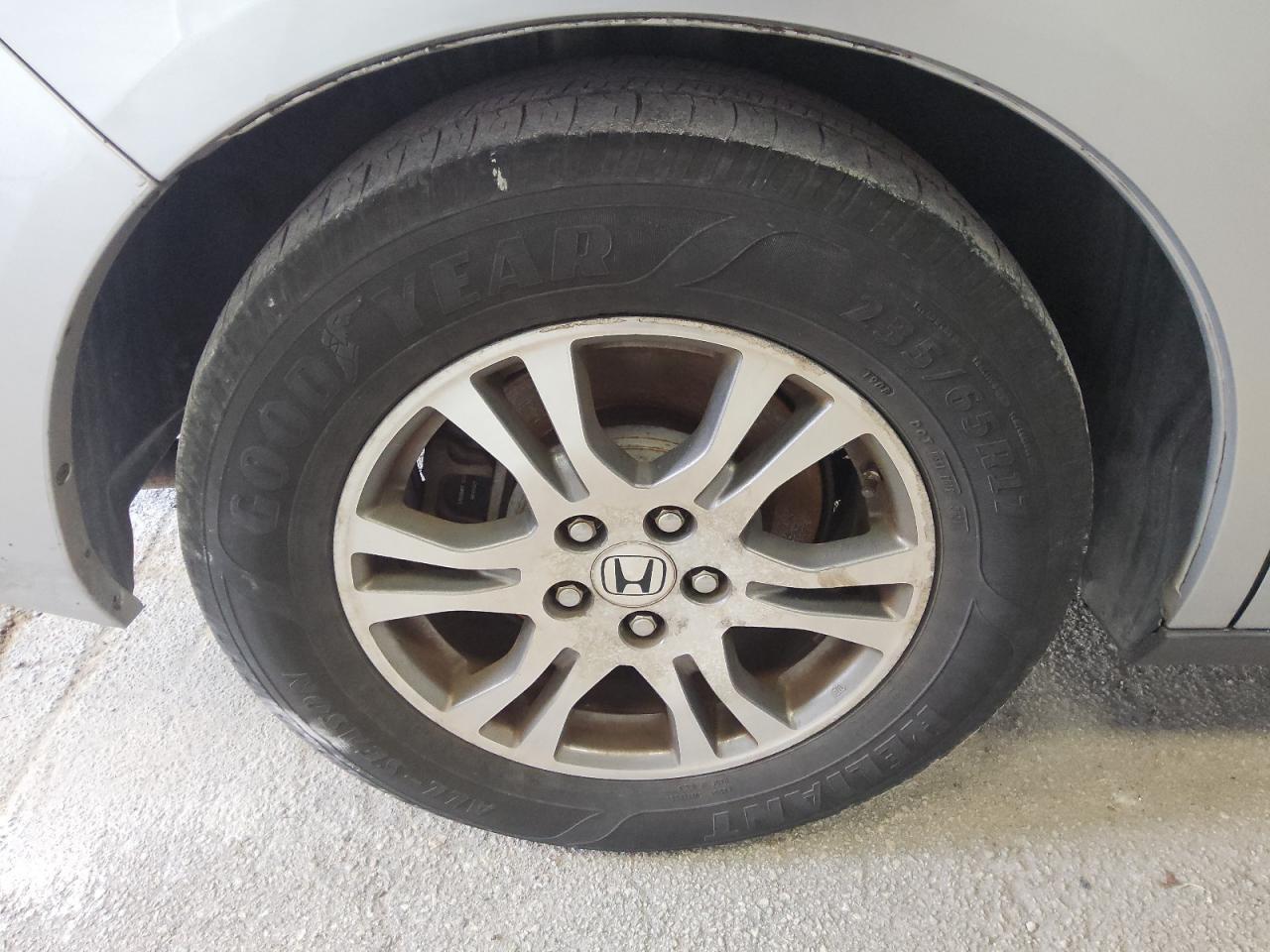 2013 Honda Odyssey Ex Gray vin: 5FNRL5H40DB089790 Damage: Right Rear Wheel, Curb Rash, > 12 Inches
