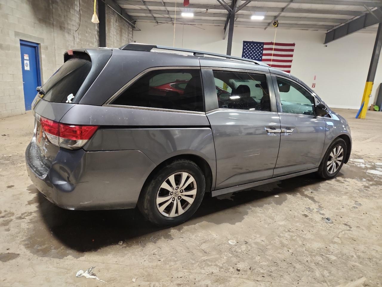 2014 Honda Odyssey Ex Gray vin: 5FNRL5H40EB057424 Damage: Right Rear Door, Scraped, 6 To 7 Inches