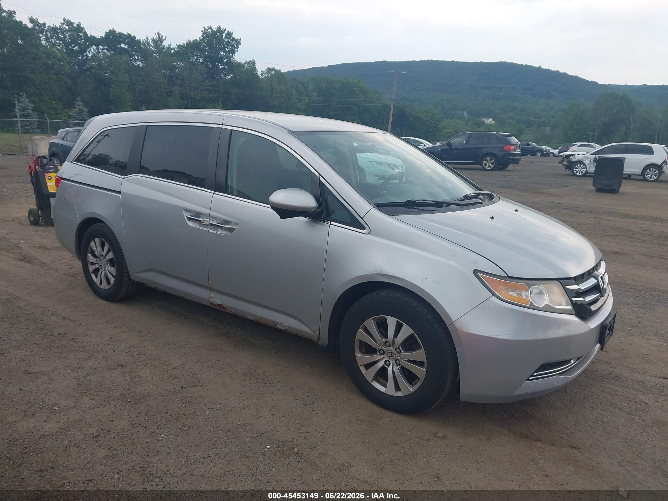 2014 Honda Odyssey Ex Silver vin: 5FNRL5H40EB078936