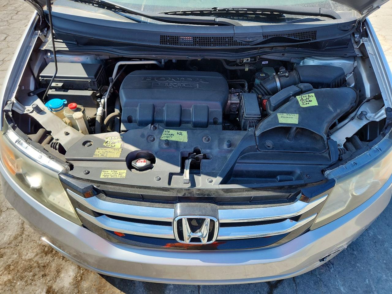 2014 Honda Odyssey Ex Silver vin: 5FNRL5H40EB100160
