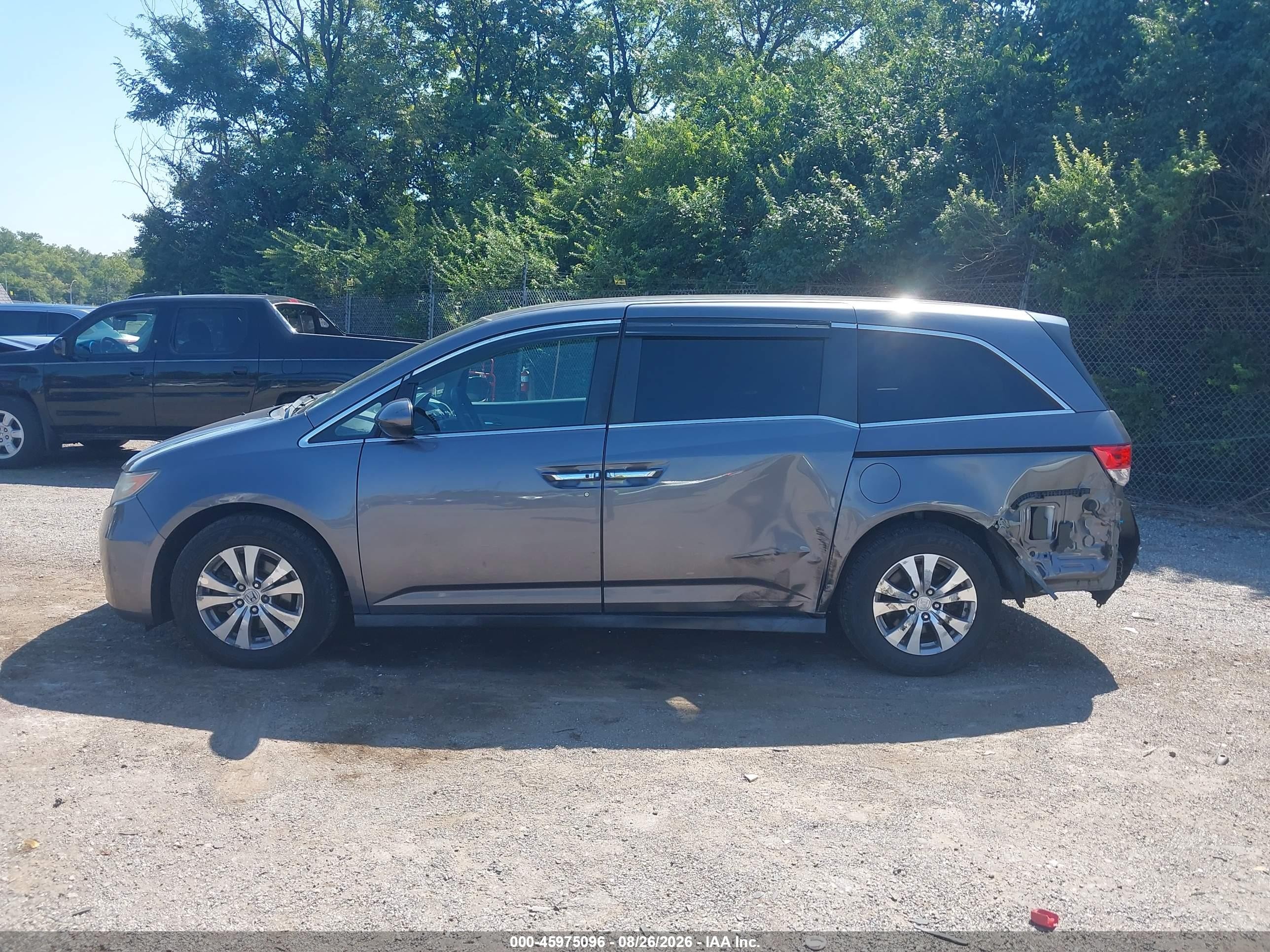 2015 Honda Odyssey Ex Gray vin: 5FNRL5H40FB023405