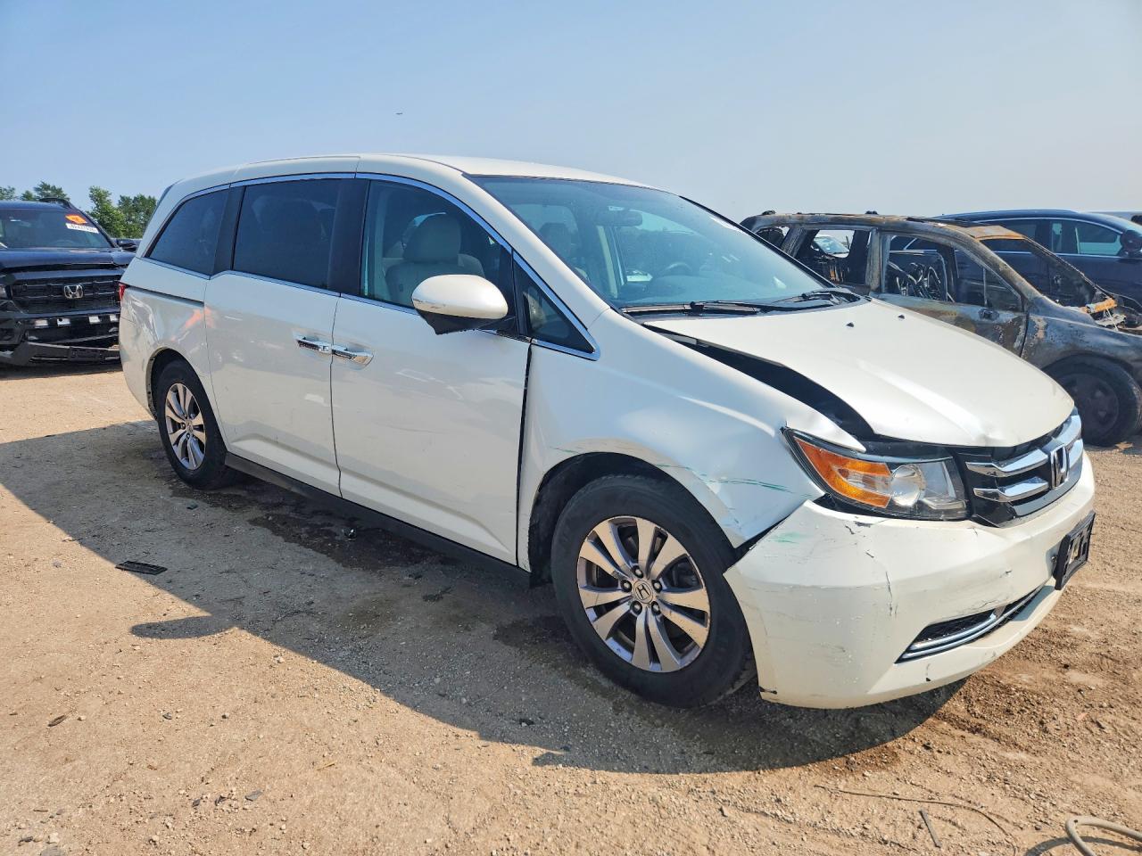 2015 Honda Odyssey Ex White vin: 5FNRL5H40FB131569