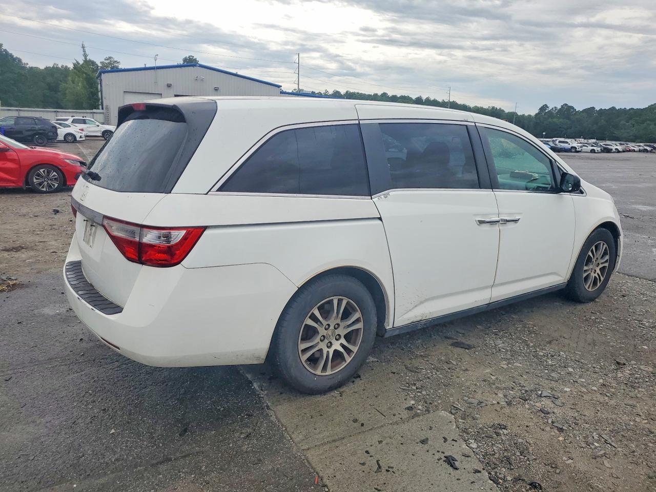 2011 Honda Odyssey Ex White vin: 5FNRL5H41BB014318
