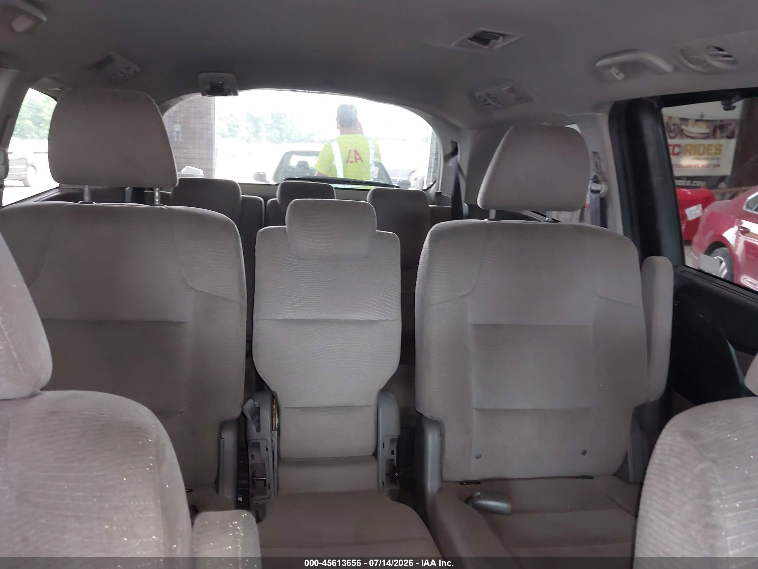 2011 Honda Odyssey Ex Gray vin: 5FNRL5H41BB028980