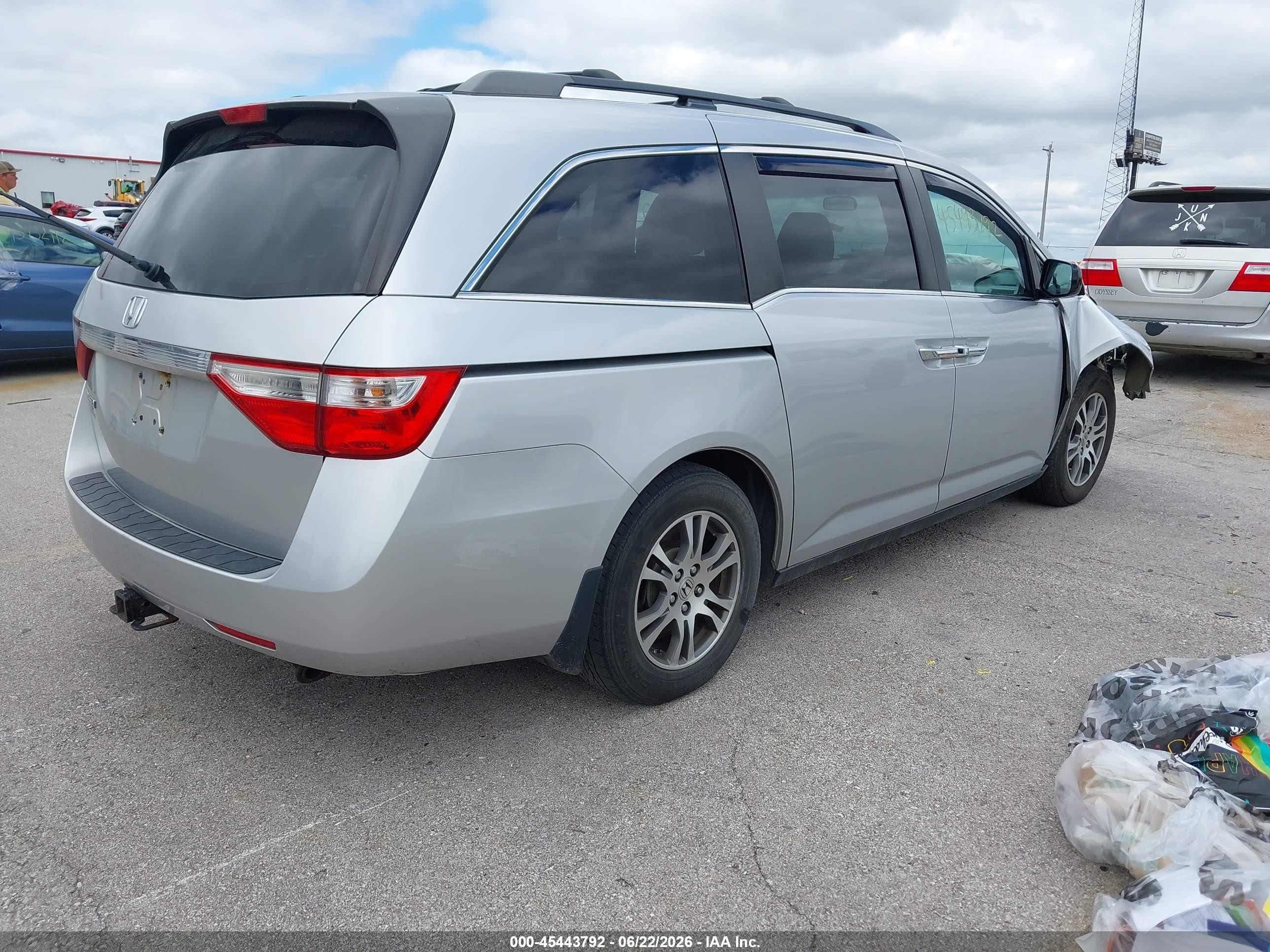 2011 Honda Odyssey Ex Silver vin: 5FNRL5H41BB051496