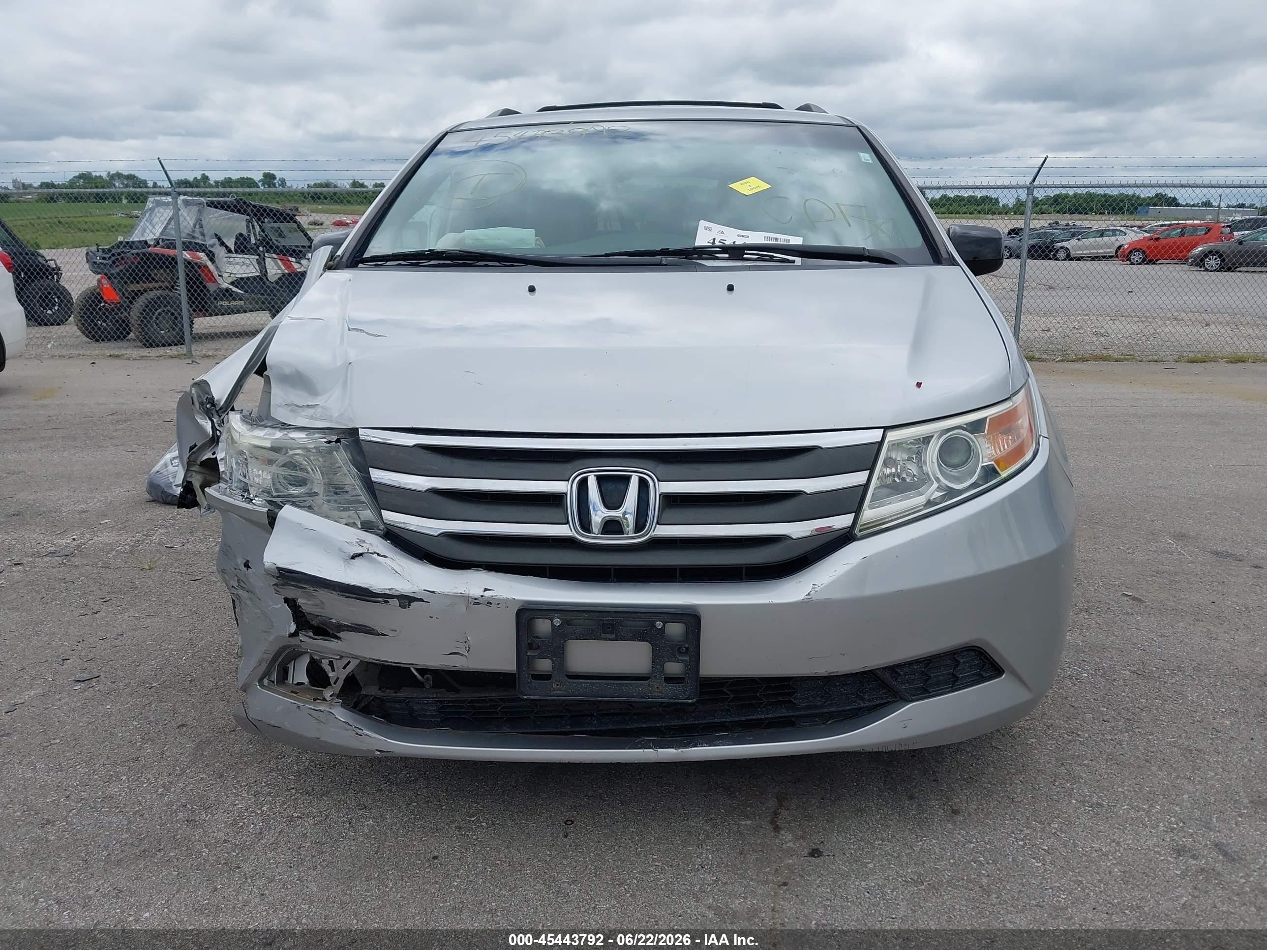 2011 Honda Odyssey Ex Silver vin: 5FNRL5H41BB051496