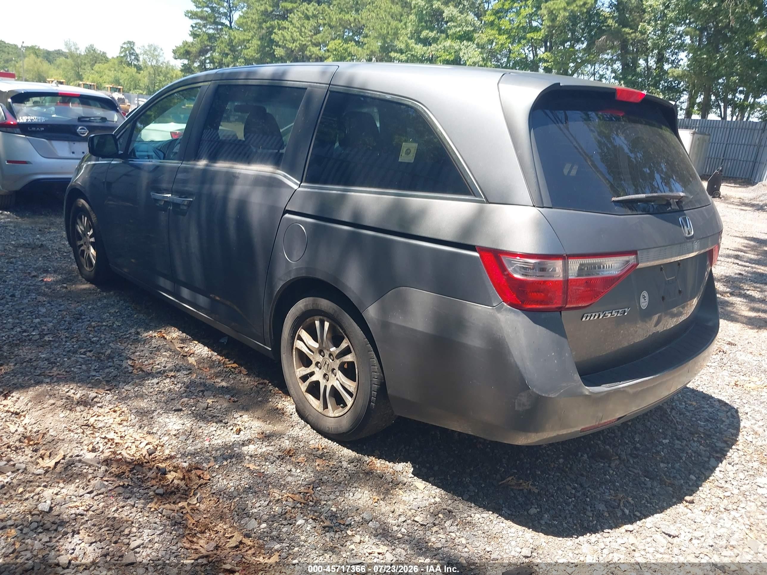 2011 Honda Odyssey Ex Gray vin: 5FNRL5H41BB074390