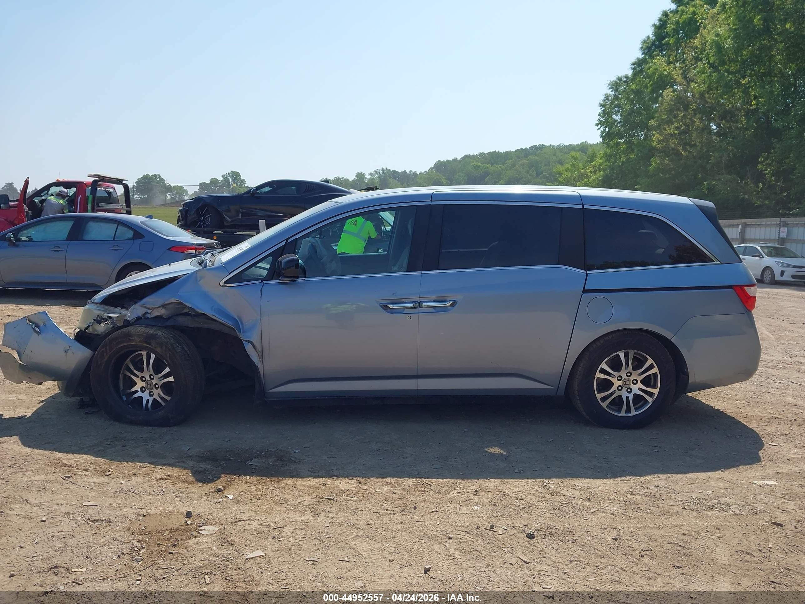 2012 Honda Odyssey Ex Blue vin: 5FNRL5H41CB133858