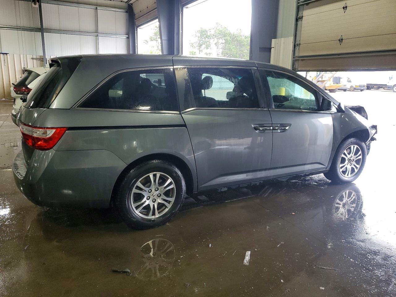 2013 Honda Odyssey Ex Gray vin: 5FNRL5H41DB017562