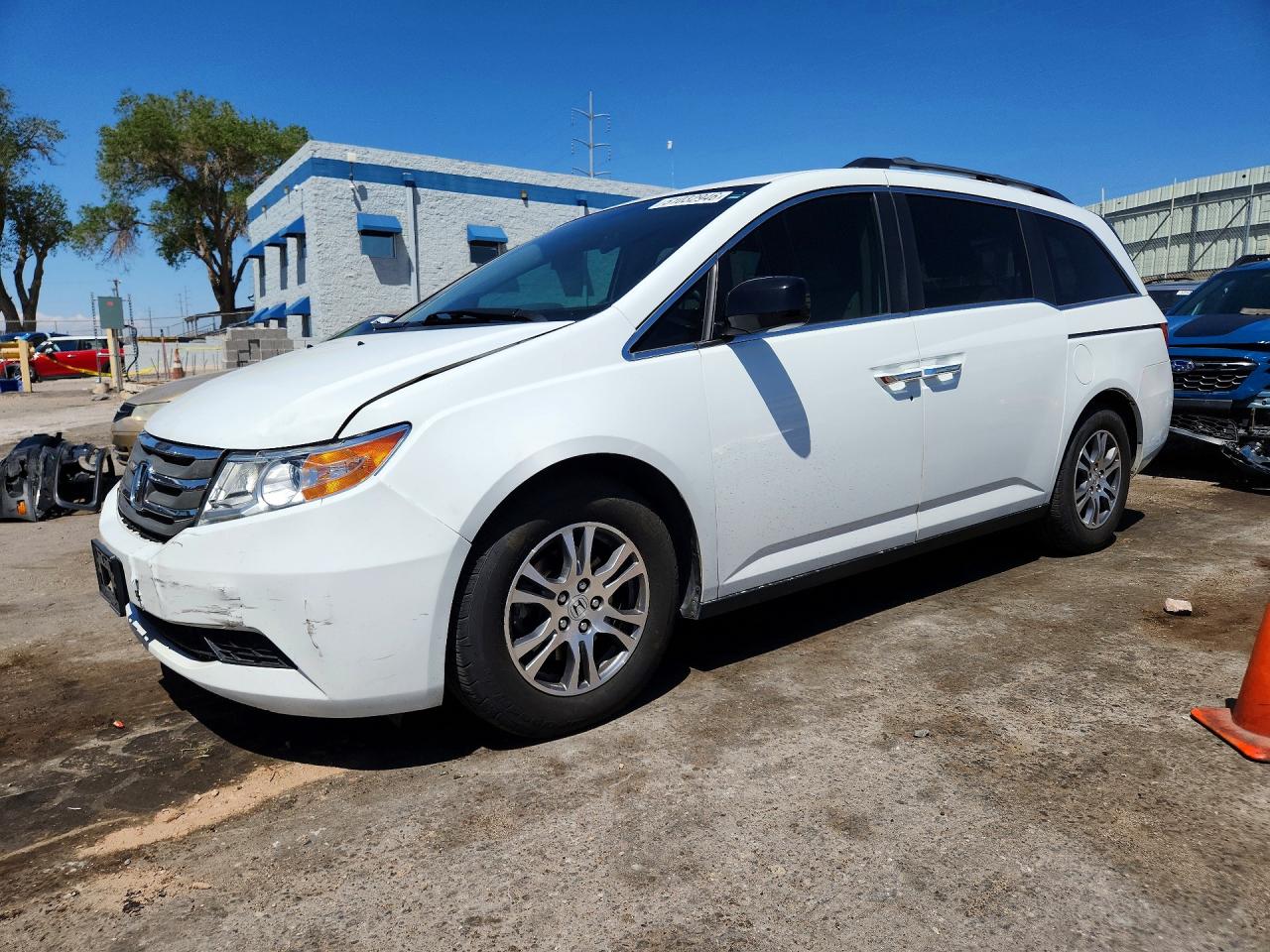 2013 Honda Odyssey Ex White vin: 5FNRL5H41DB046348