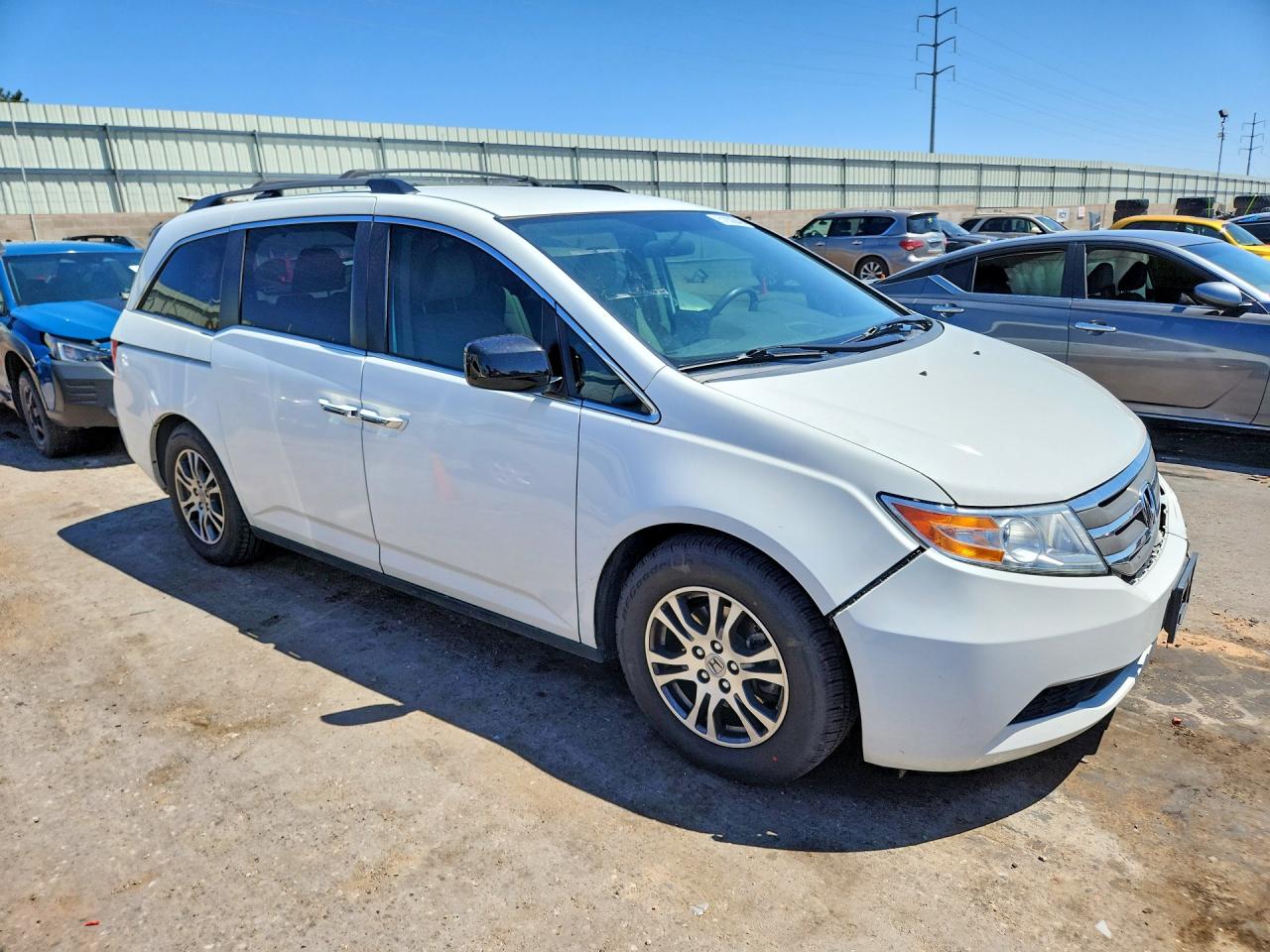 2013 Honda Odyssey Ex White vin: 5FNRL5H41DB046348