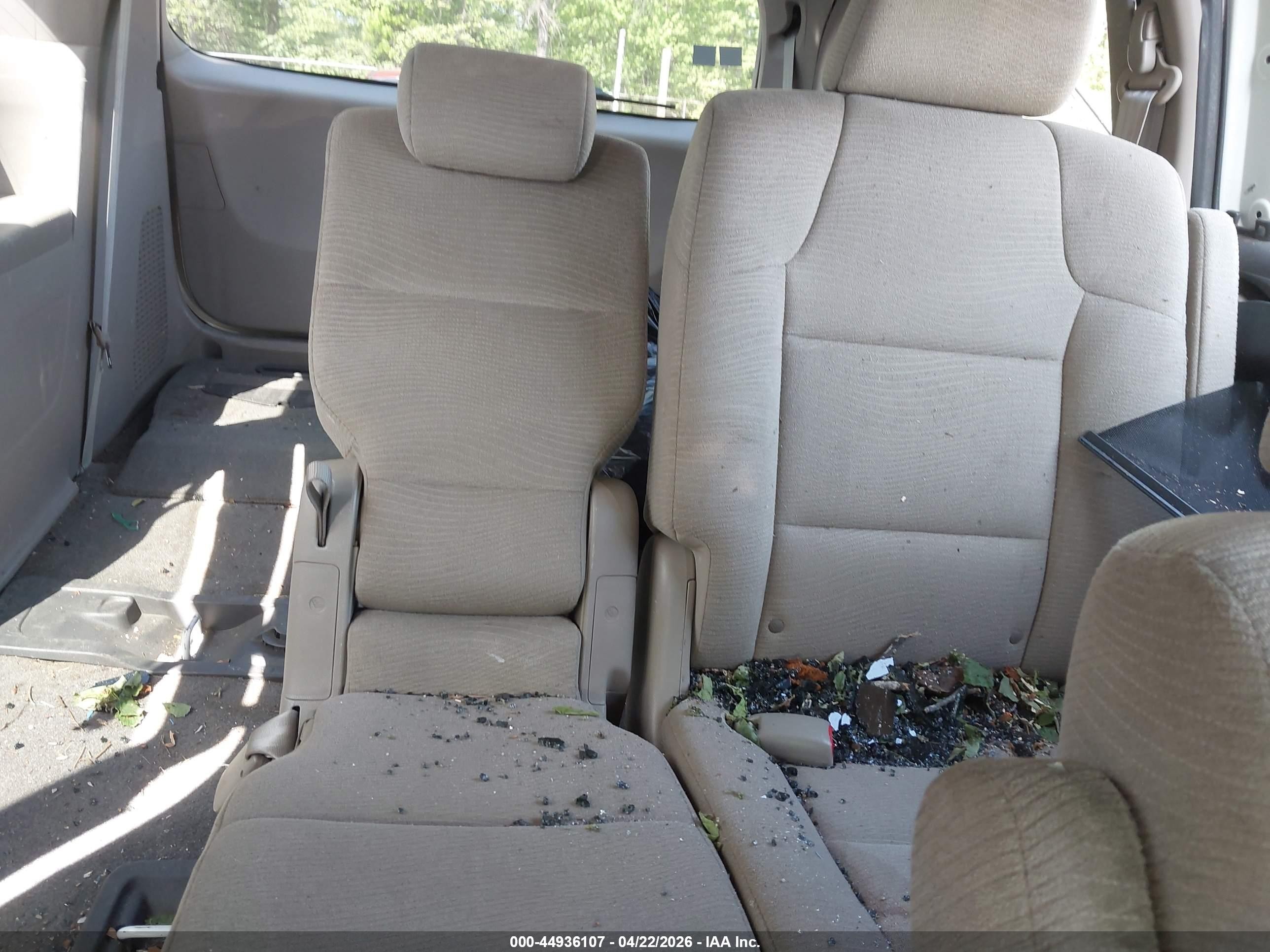 2013 Honda Odyssey Ex White vin: 5FNRL5H41DB060329