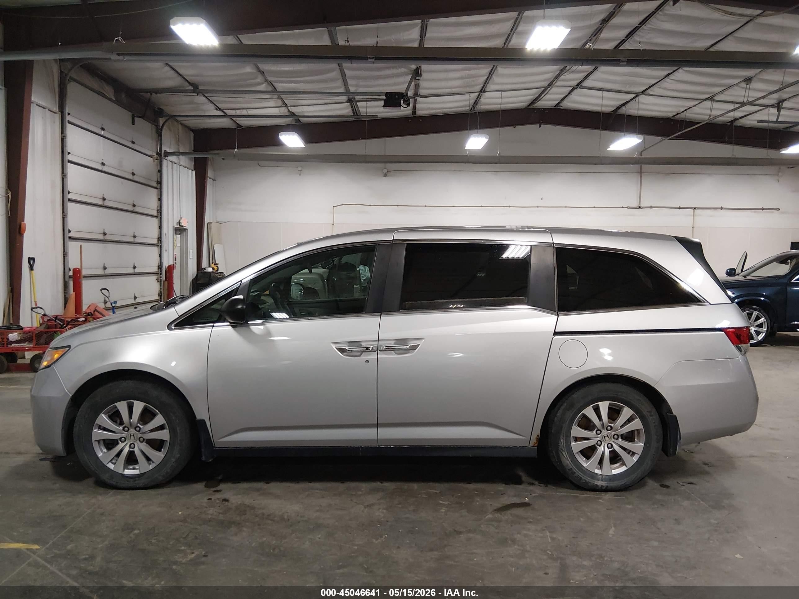 2014 Honda Odyssey Ex Серебряный vin: 5FNRL5H41EB066732