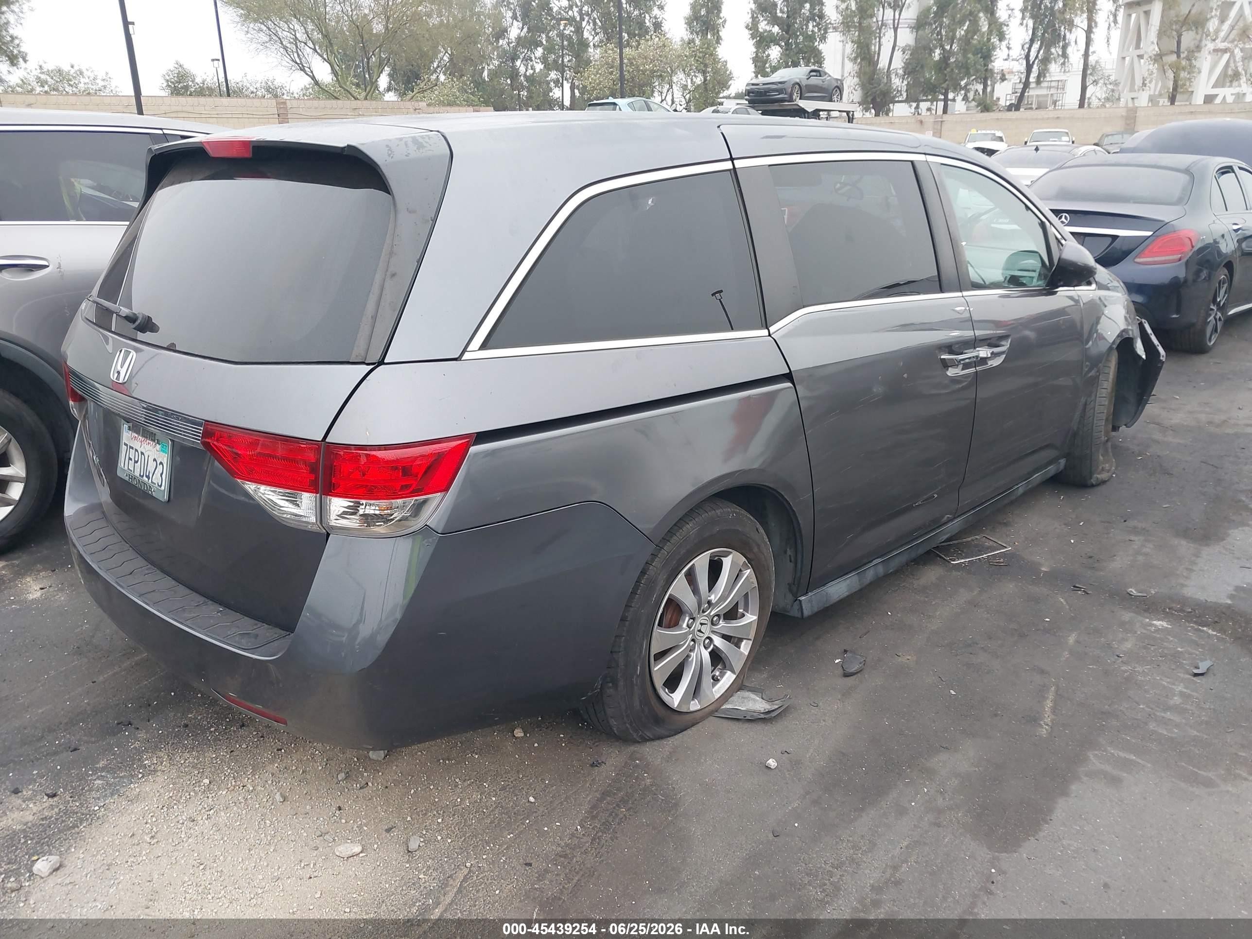 2014 Honda Odyssey Ex Gray vin: 5FNRL5H41EB075687