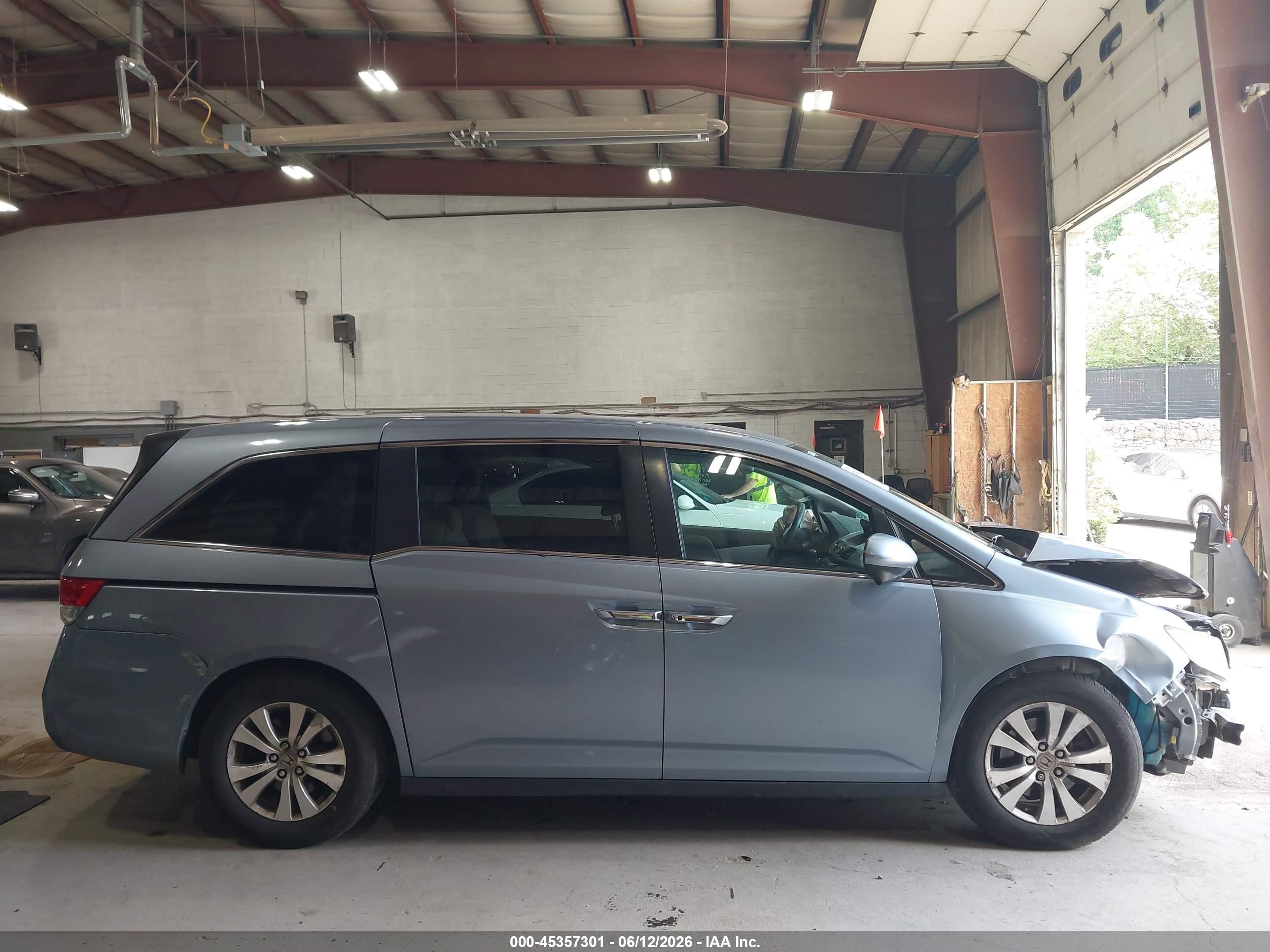 2014 Honda Odyssey Ex Light Blue vin: 5FNRL5H41EB076418