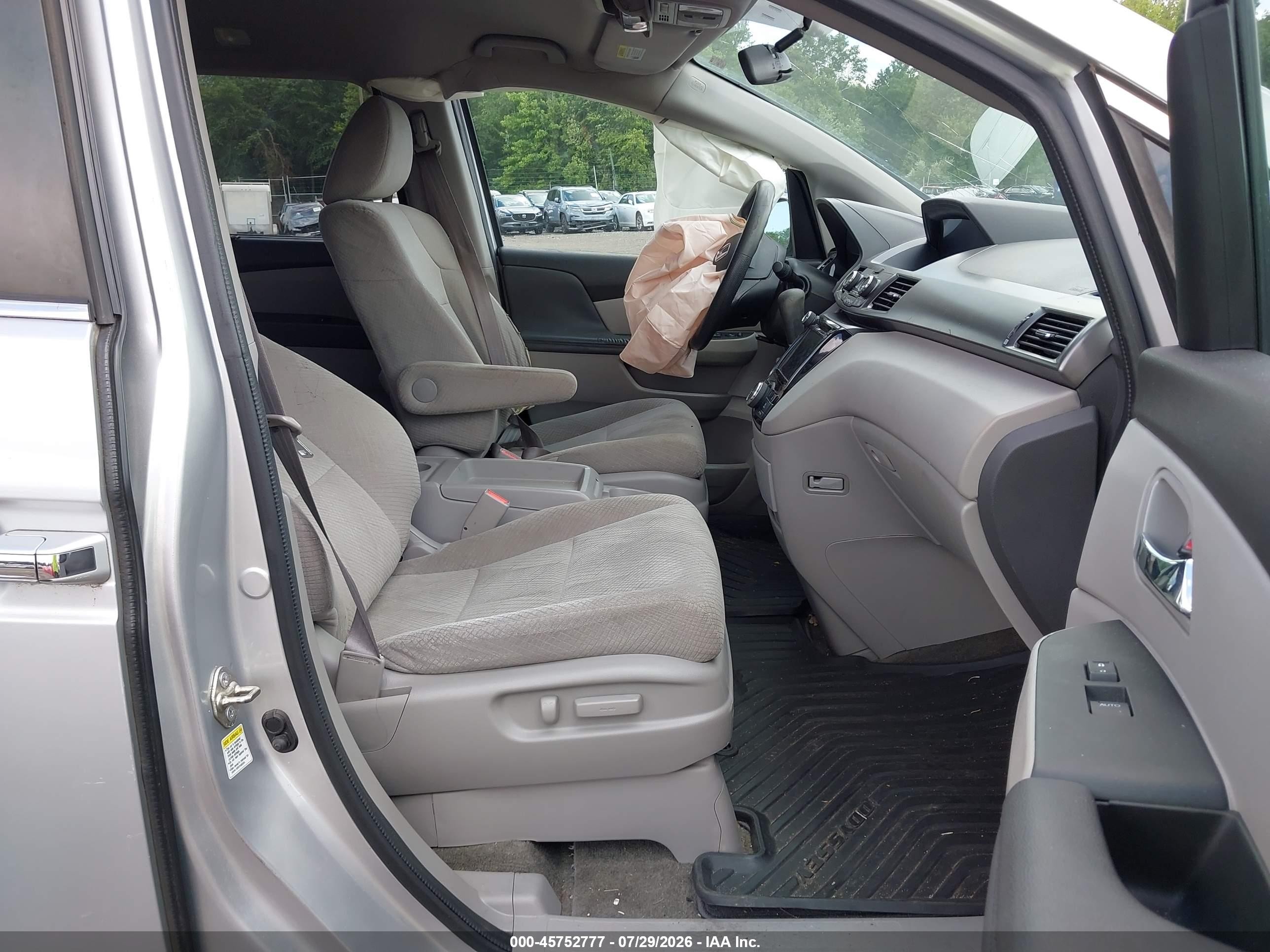 2015 Honda Odyssey Ex Silver vin: 5FNRL5H41FB034364