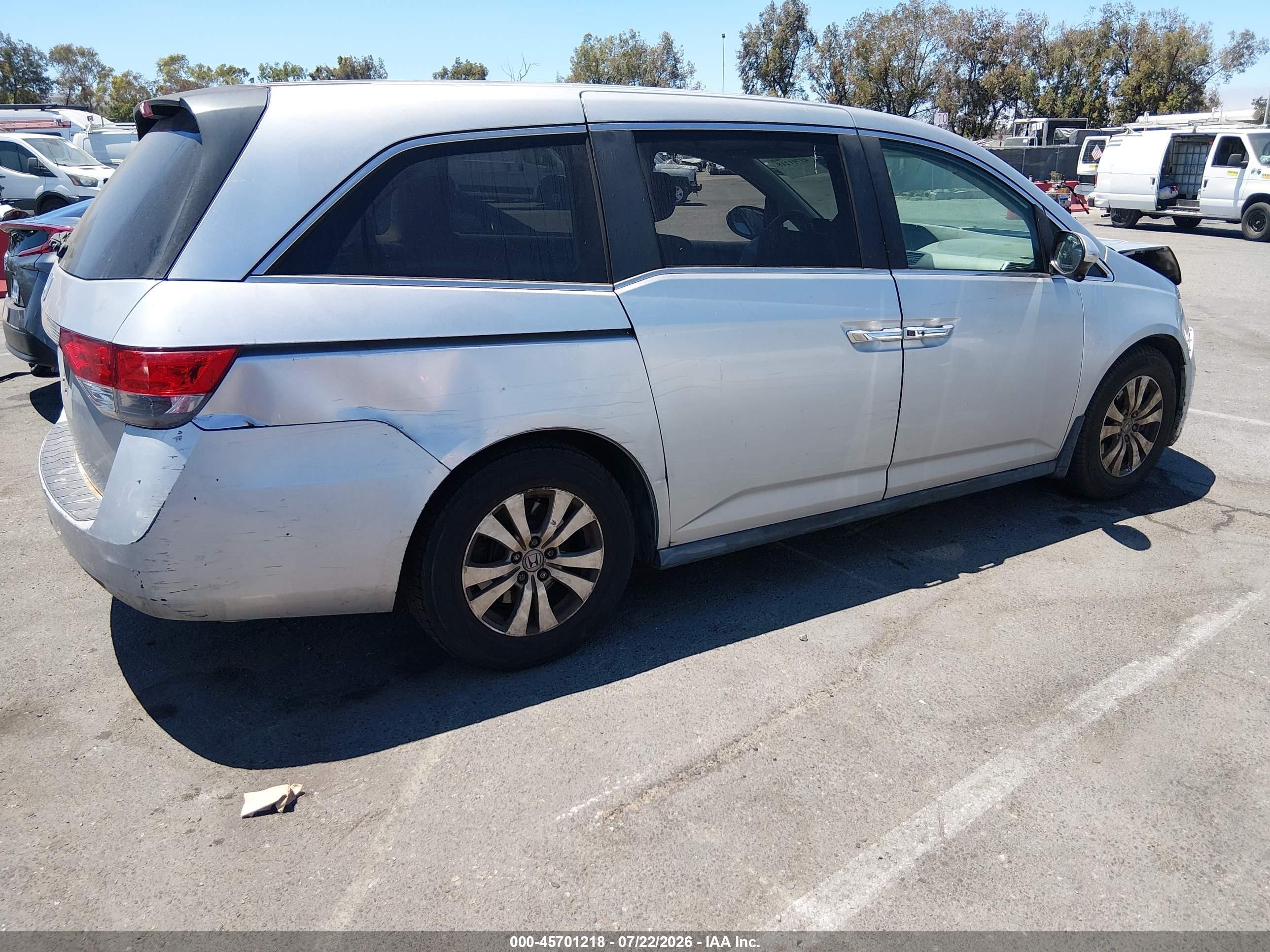 2015 Honda Odyssey Ex Silver vin: 5FNRL5H41FB106664