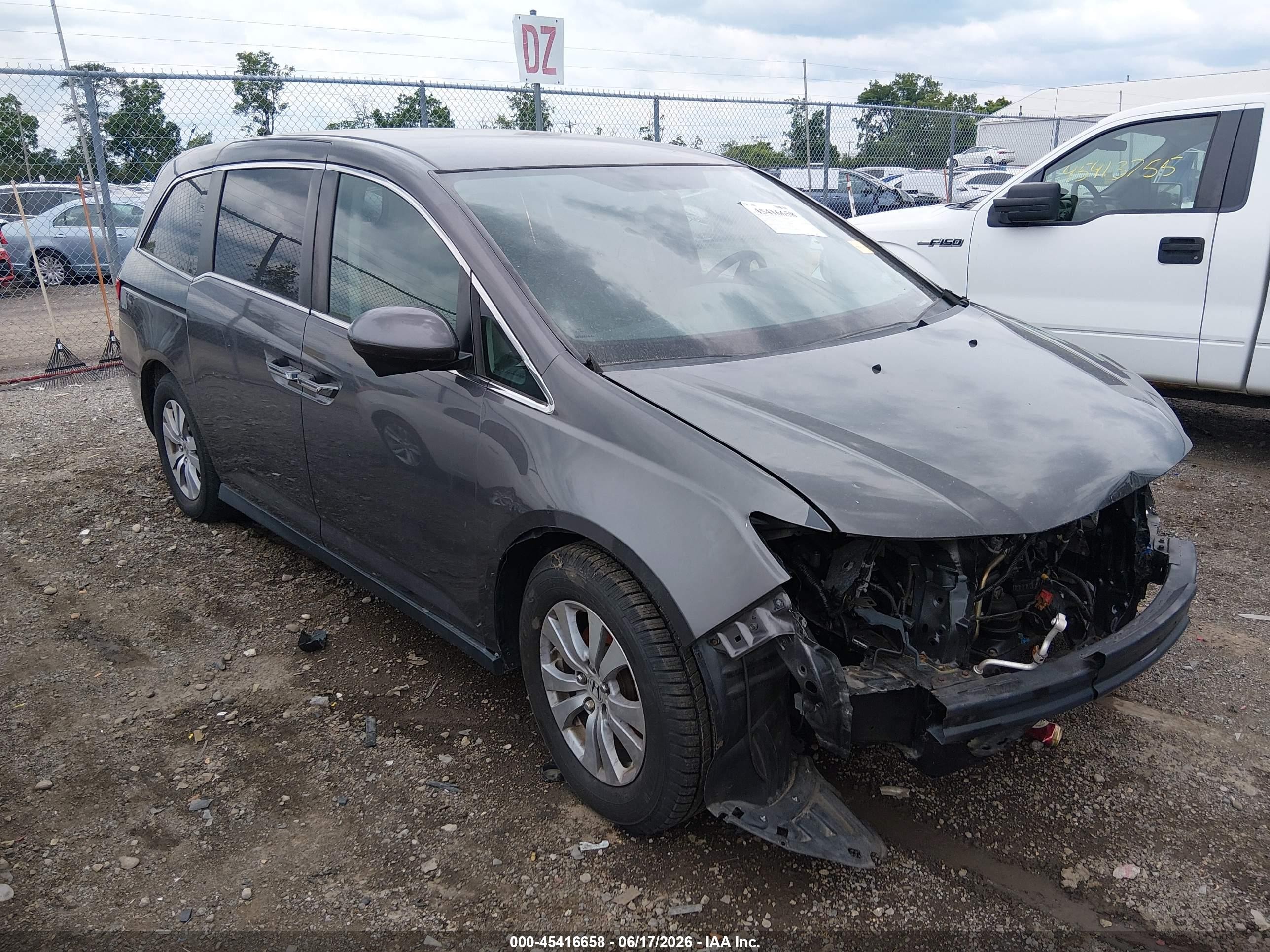 2015 Honda Odyssey Ex Gray vin: 5FNRL5H41FB119320