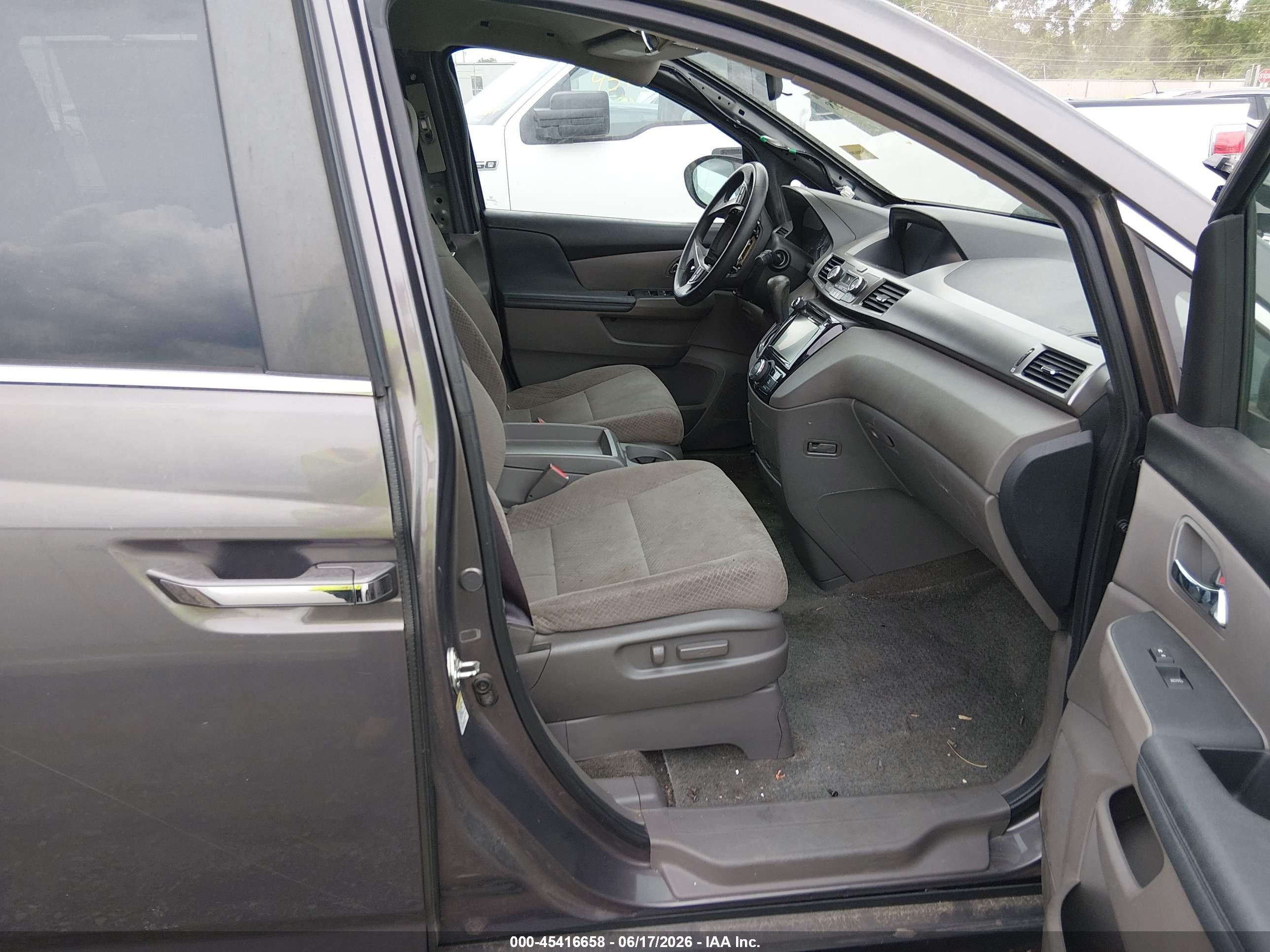 2015 Honda Odyssey Ex Gray vin: 5FNRL5H41FB119320