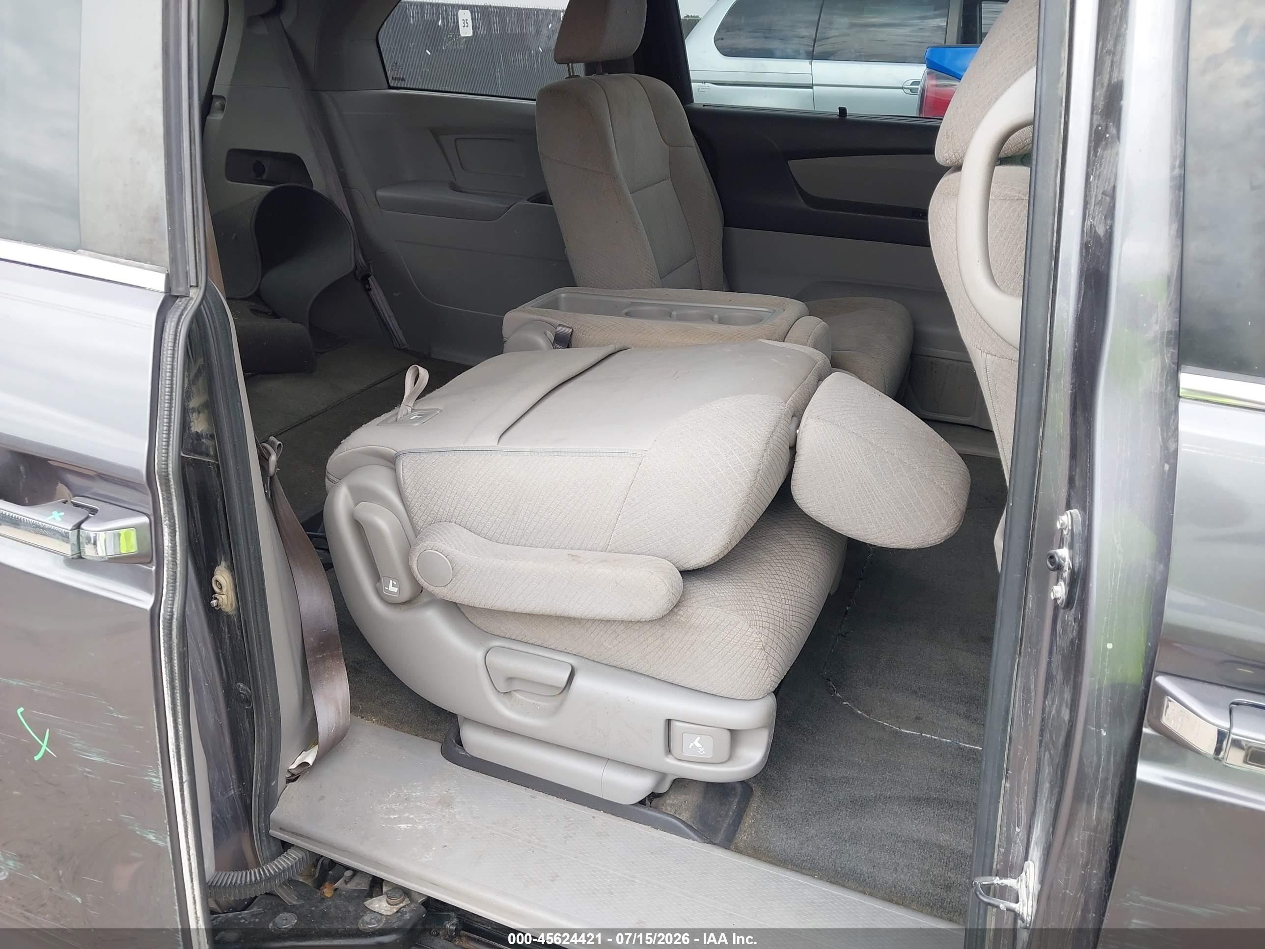 2015 Honda Odyssey Ex Gray vin: 5FNRL5H41FB121519