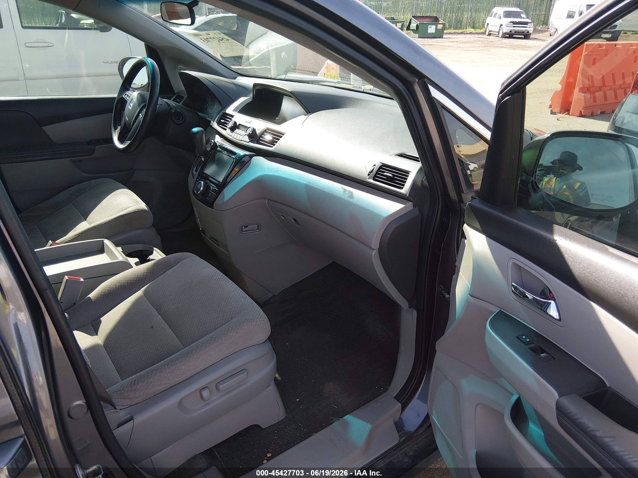 2015 Honda Odyssey Ex Gray vin: 5FNRL5H41FB126199
