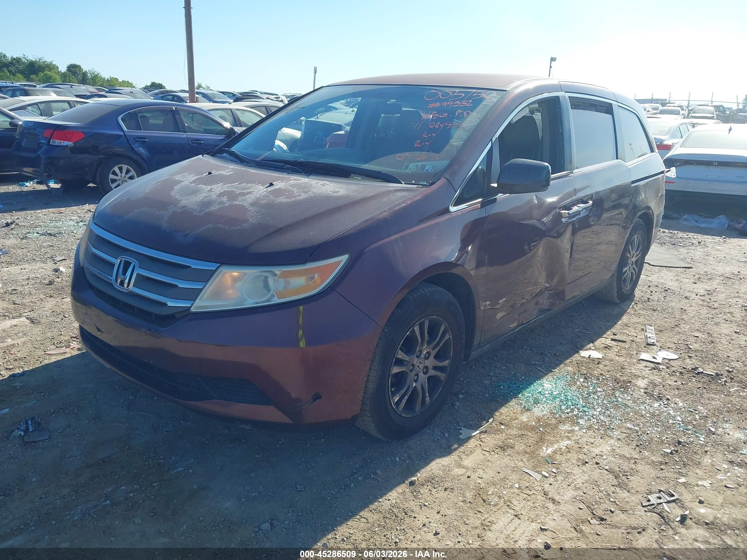 2011 Honda Odyssey Ex Бордовый vin: 5FNRL5H42BB003750