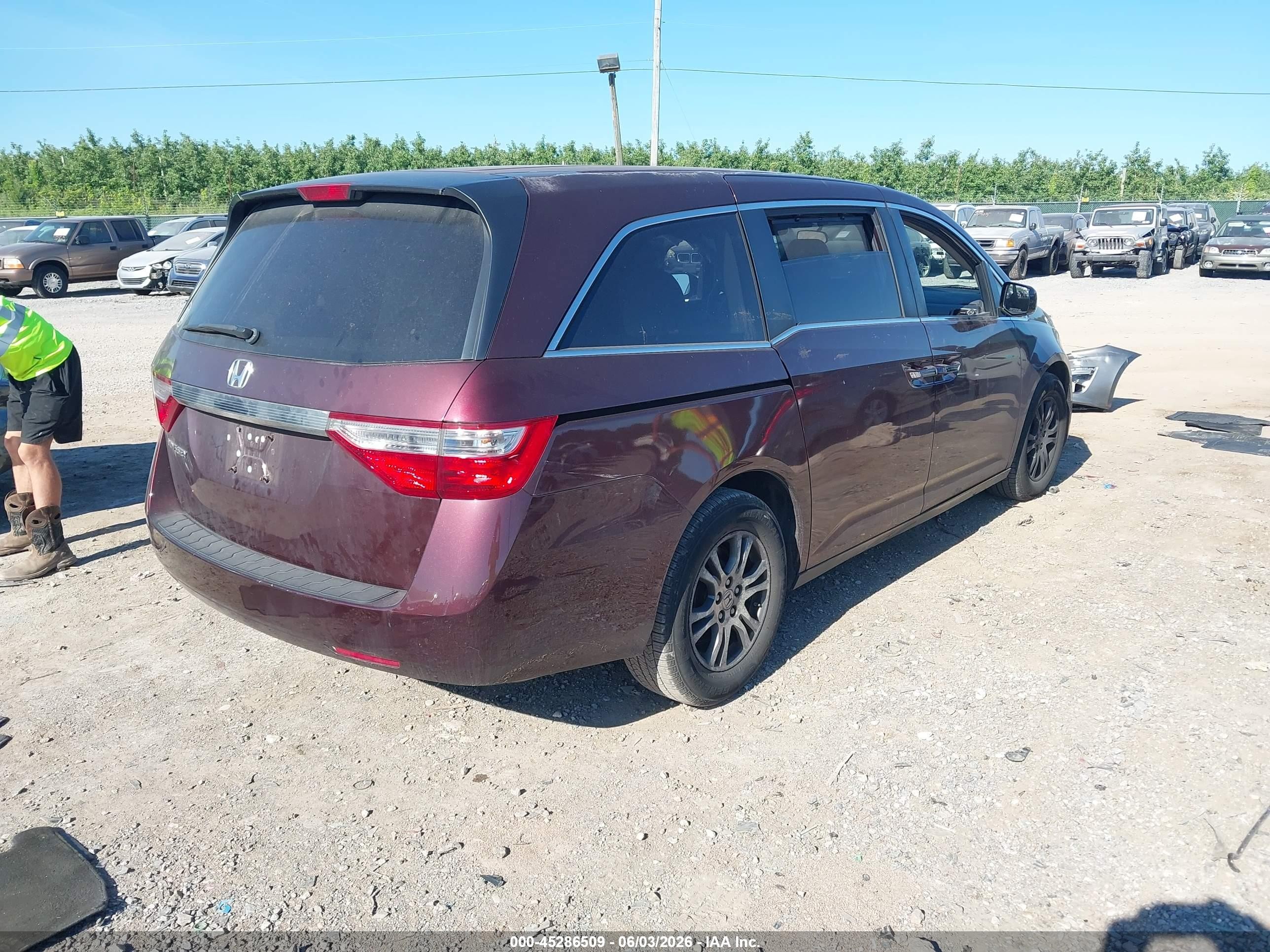 2011 Honda Odyssey Ex Бордовый vin: 5FNRL5H42BB003750