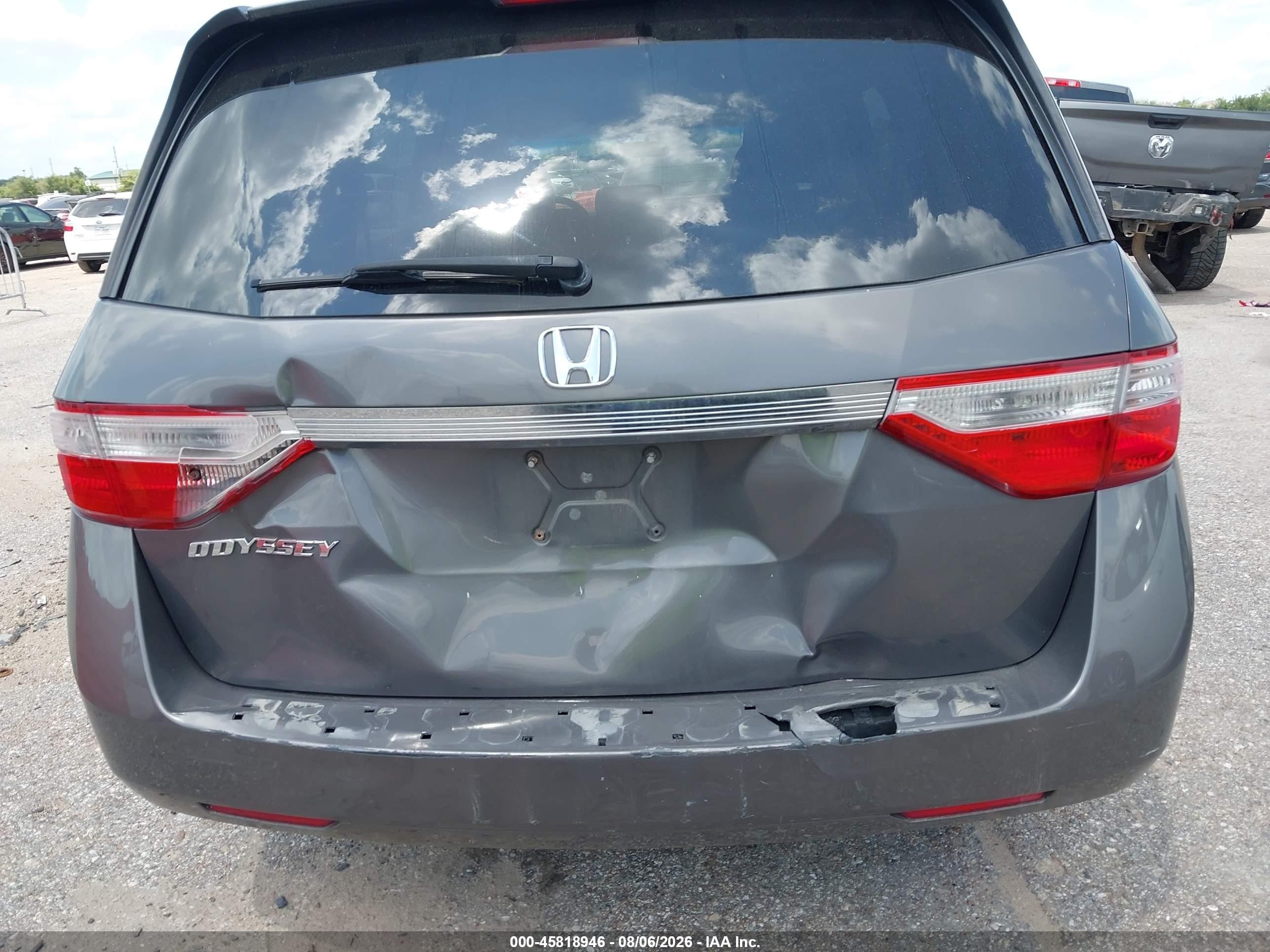 2011 Honda Odyssey Ex Gray vin: 5FNRL5H42BB004560
