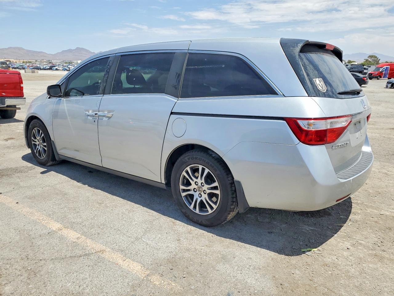 2011 Honda Odyssey Ex Silver vin: 5FNRL5H42BB010696