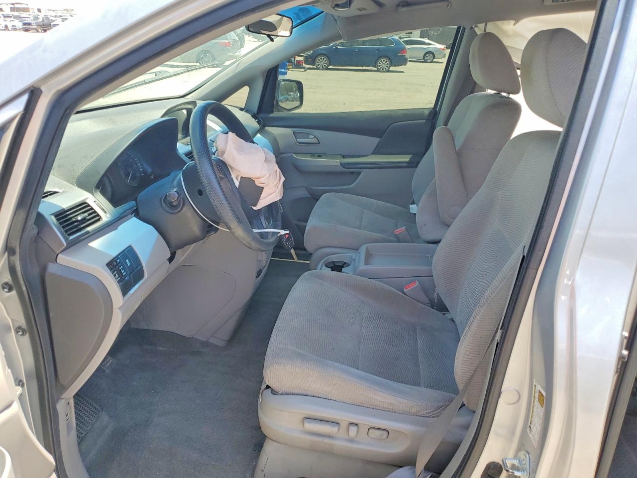 2011 Honda Odyssey Ex Silver vin: 5FNRL5H42BB010696