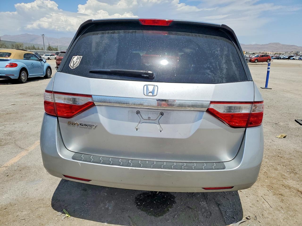 2011 Honda Odyssey Ex Silver vin: 5FNRL5H42BB010696