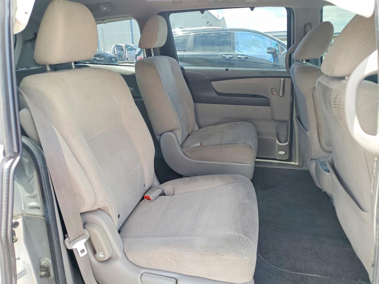 2011 Honda Odyssey Ex Silver vin: 5FNRL5H42BB010696