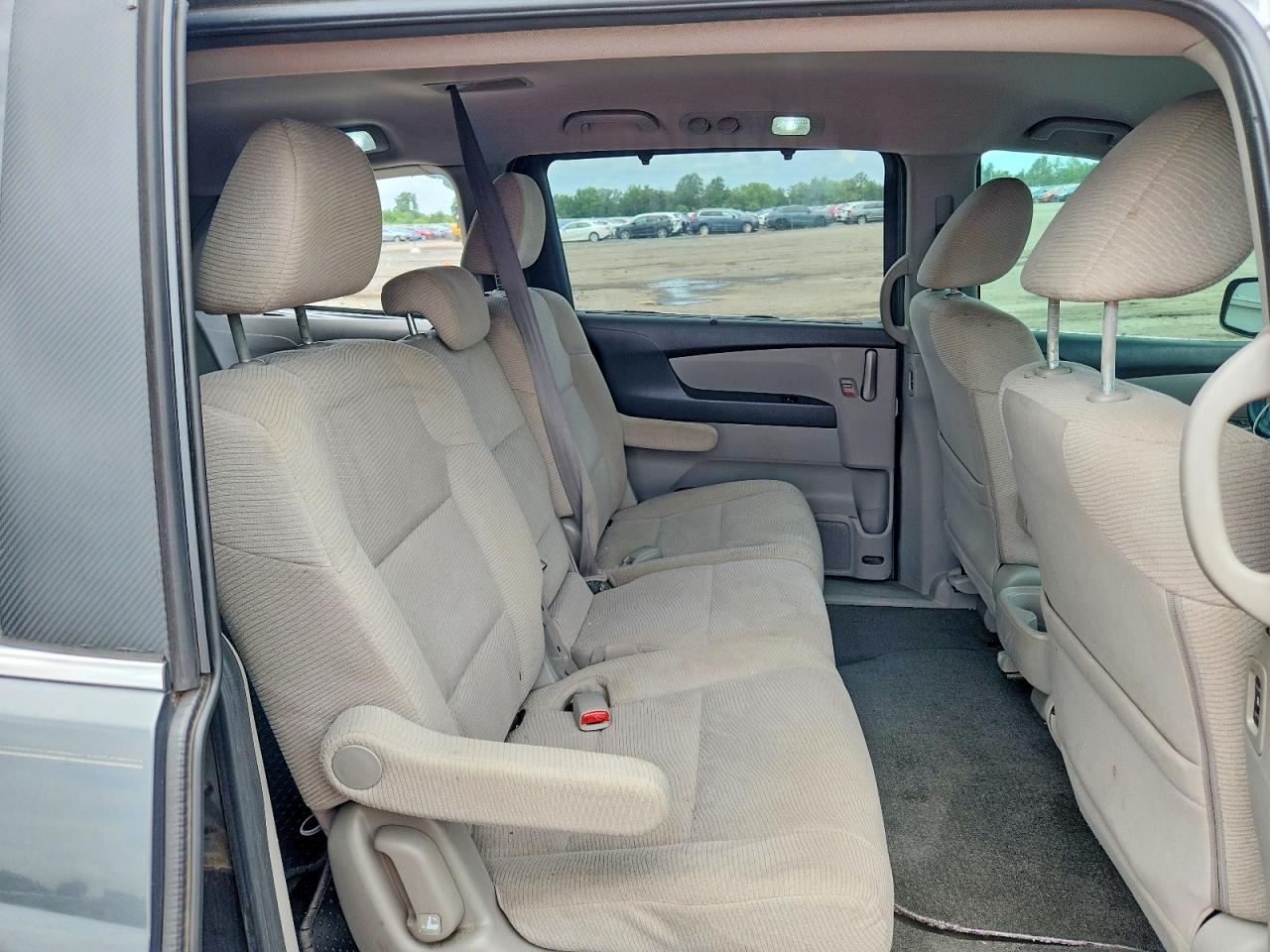 2011 Honda Odyssey Ex Gray vin: 5FNRL5H42BB060160